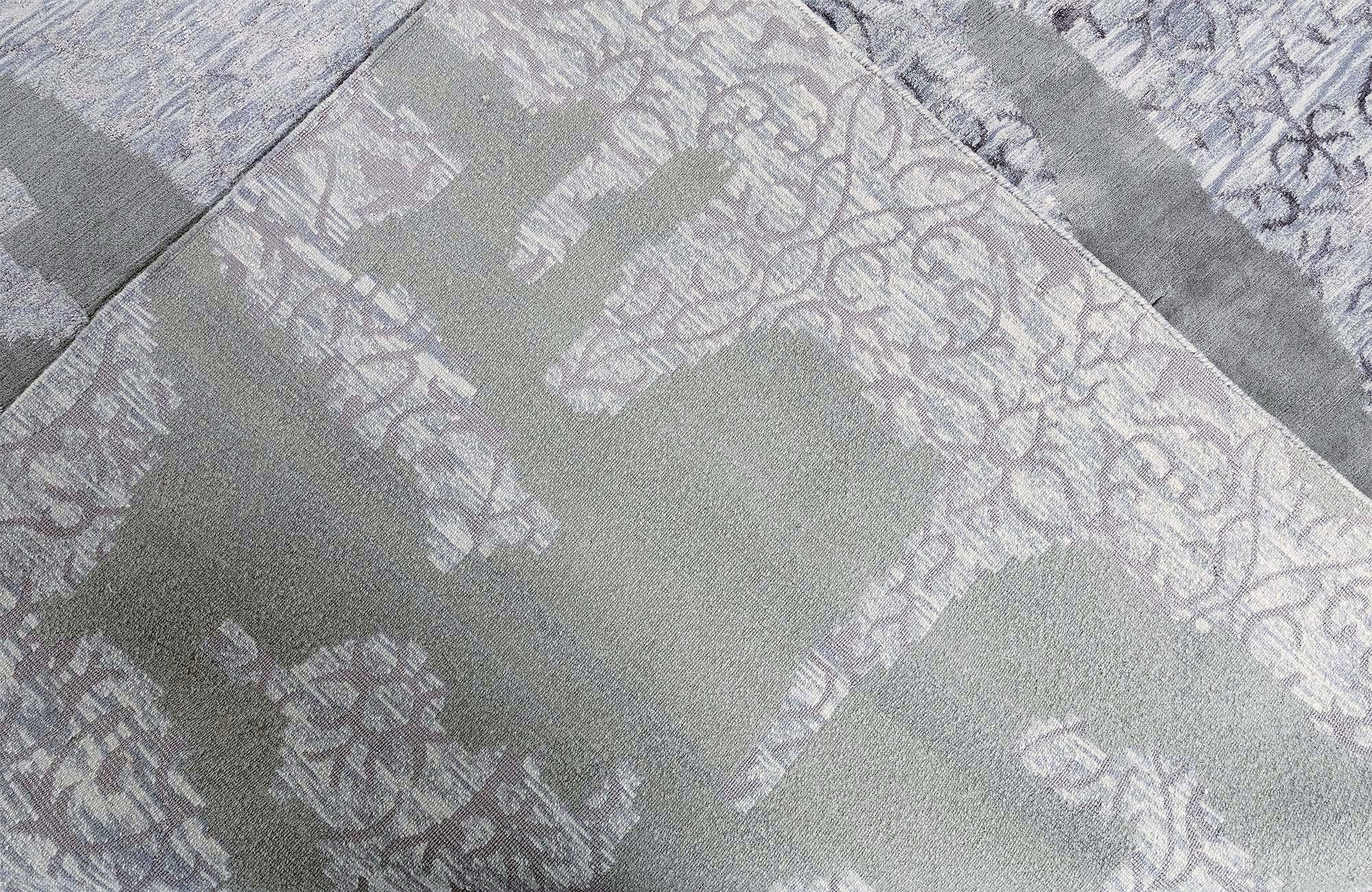 Abstrakter moderner Wollteppich in Übergröße von Doris Leslie Blau im Angebot 1