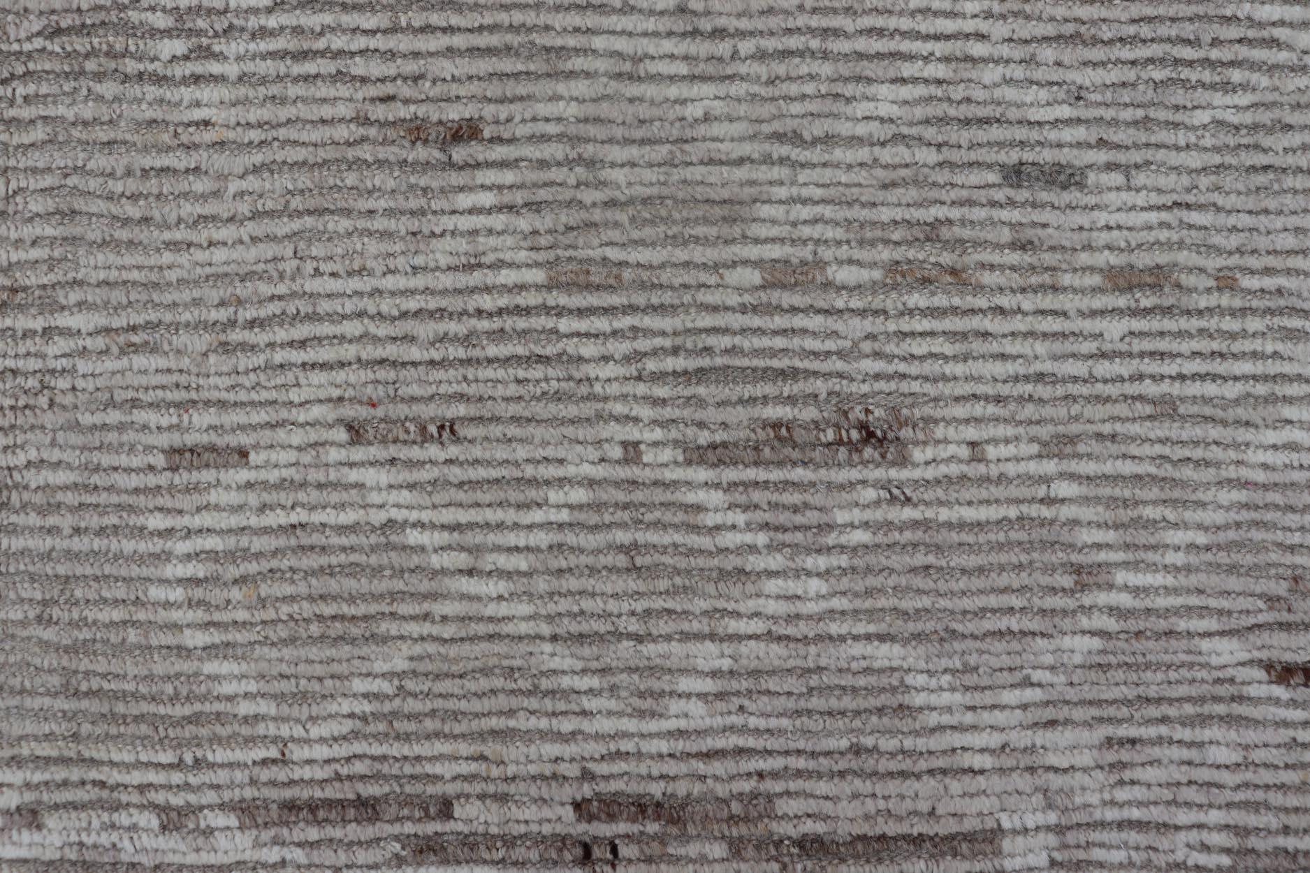 Alfombra afgana de gran tamaño, moderna, informal y abstracta, en tonos terrosos apagados 12'10 x 15'9 en Excelente estado para la venta en Atlanta, GA