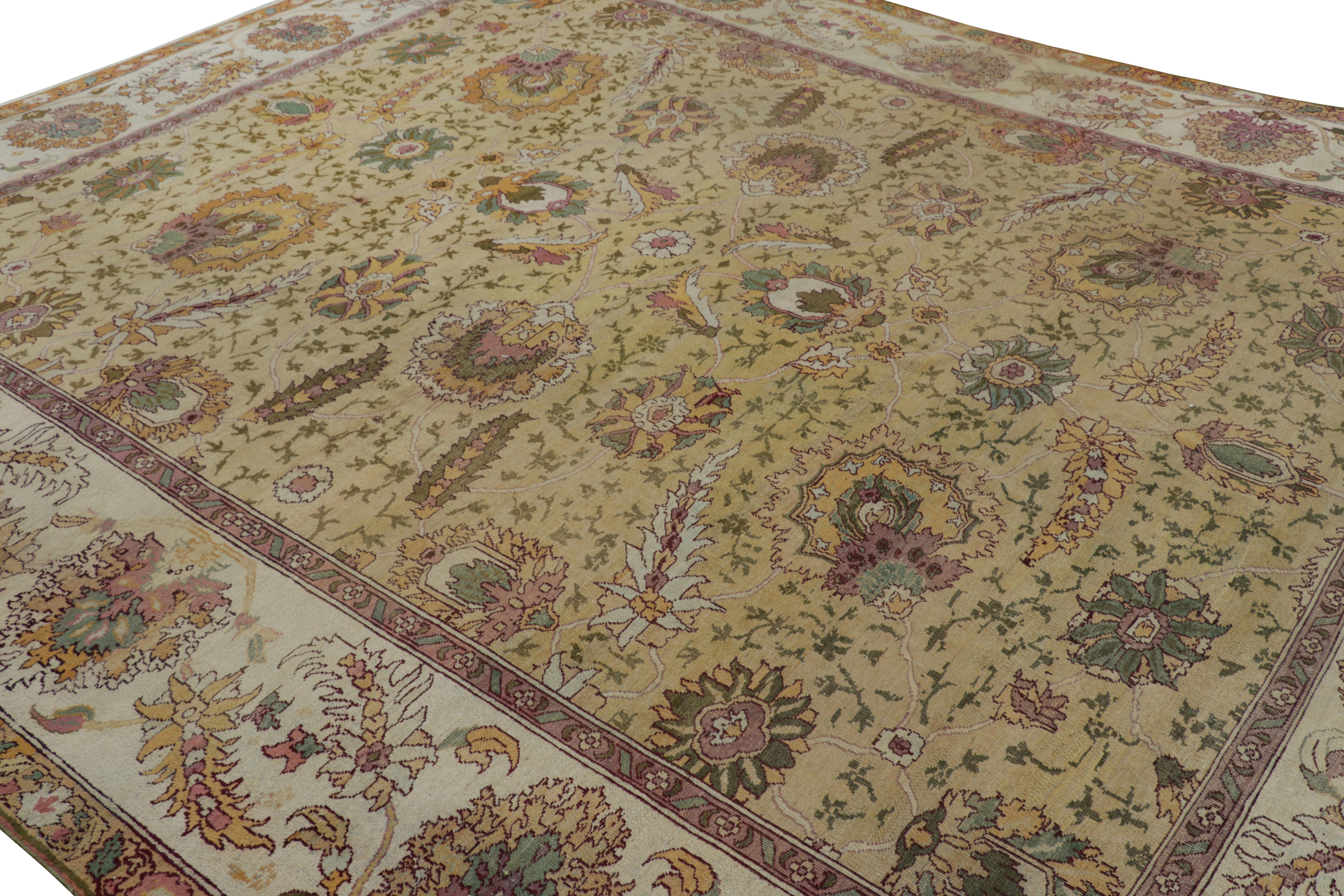 Esta alfombra antigua de Agra de 11x13 es una nueva incorporación extremadamente rara y emocionante a nuestra colección de alfombras de cárcel indias anudadas a mano en lana y que se cree que proceden de la India hacia 1900.

Sobre el diseño

Tanto