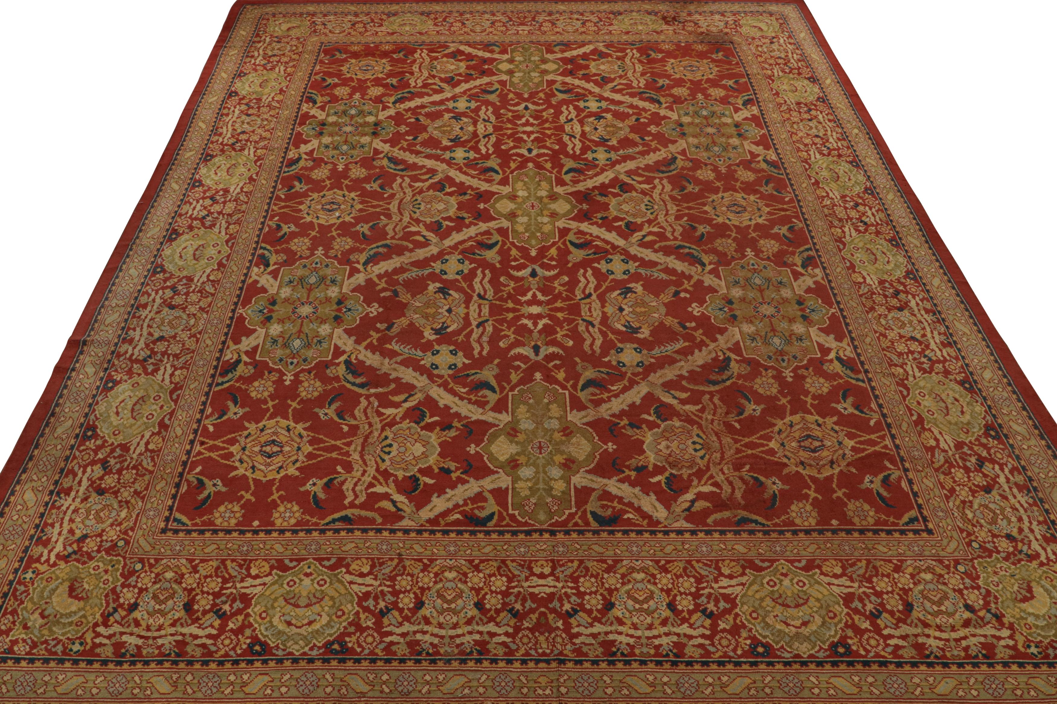 Übergroßer antiker Axminster-Teppich in Rot mit Blumenmuster (Arts and Crafts) im Angebot