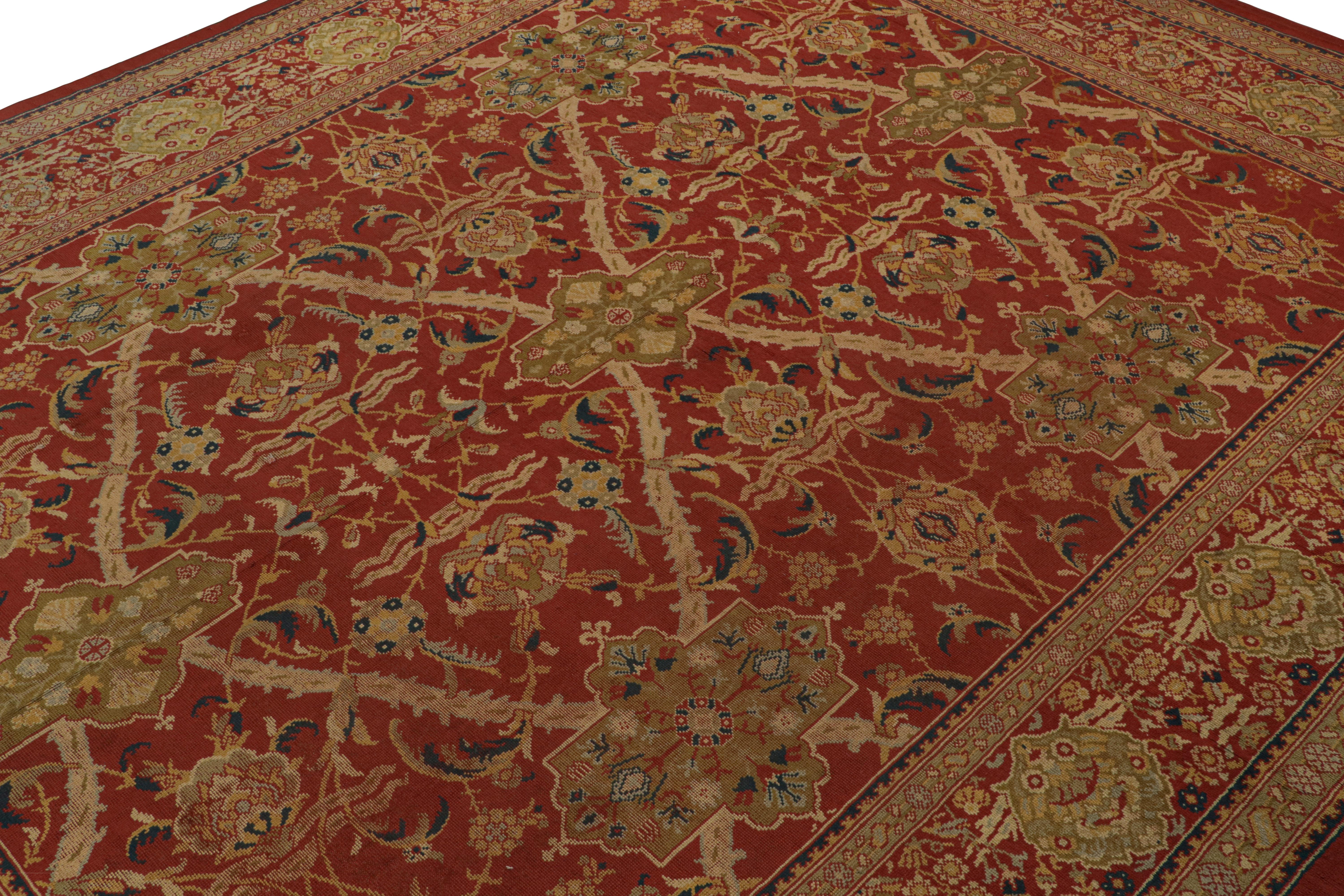 Übergroßer antiker Axminster-Teppich in Rot mit Blumenmuster (Englisch) im Angebot