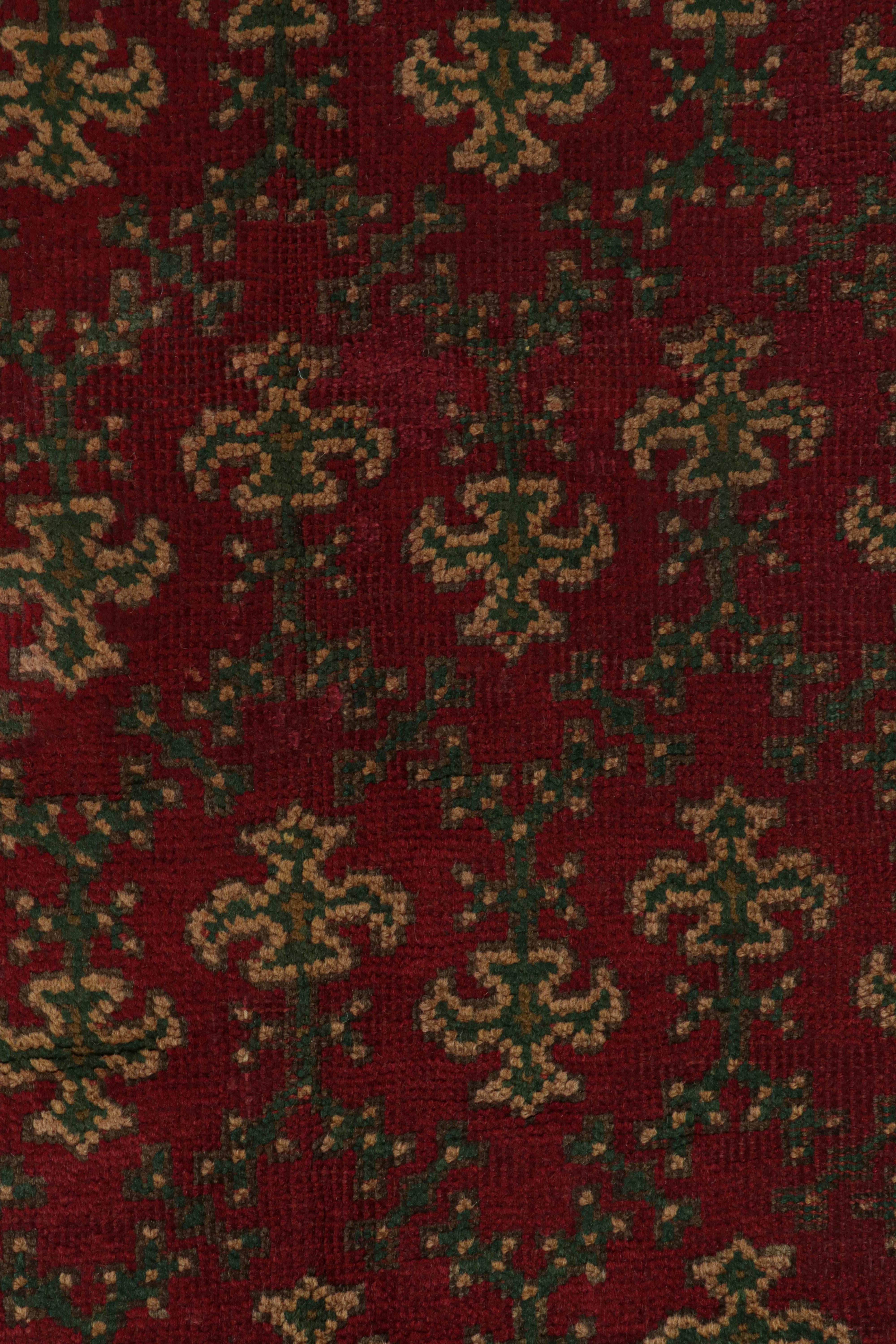 Oversized Antique Axminster Rug in Red with Green Patterns In Good Condition For Sale In Long Island City, NY