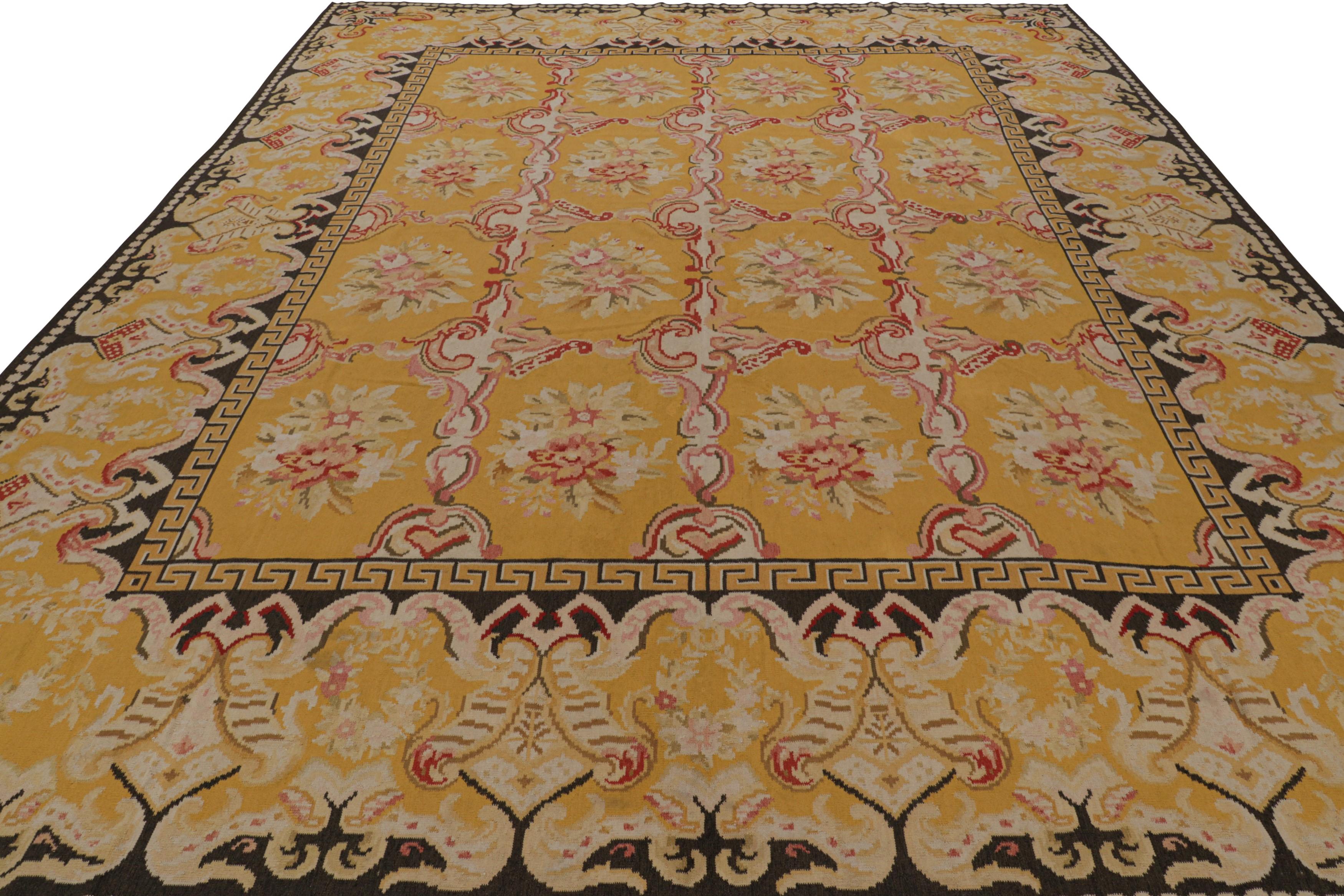 Oversized Antique Bessarabian Kilim in Gold with Floral Medallions - Rug & Kilim In Good Condition For Sale In Long Island City, NY
