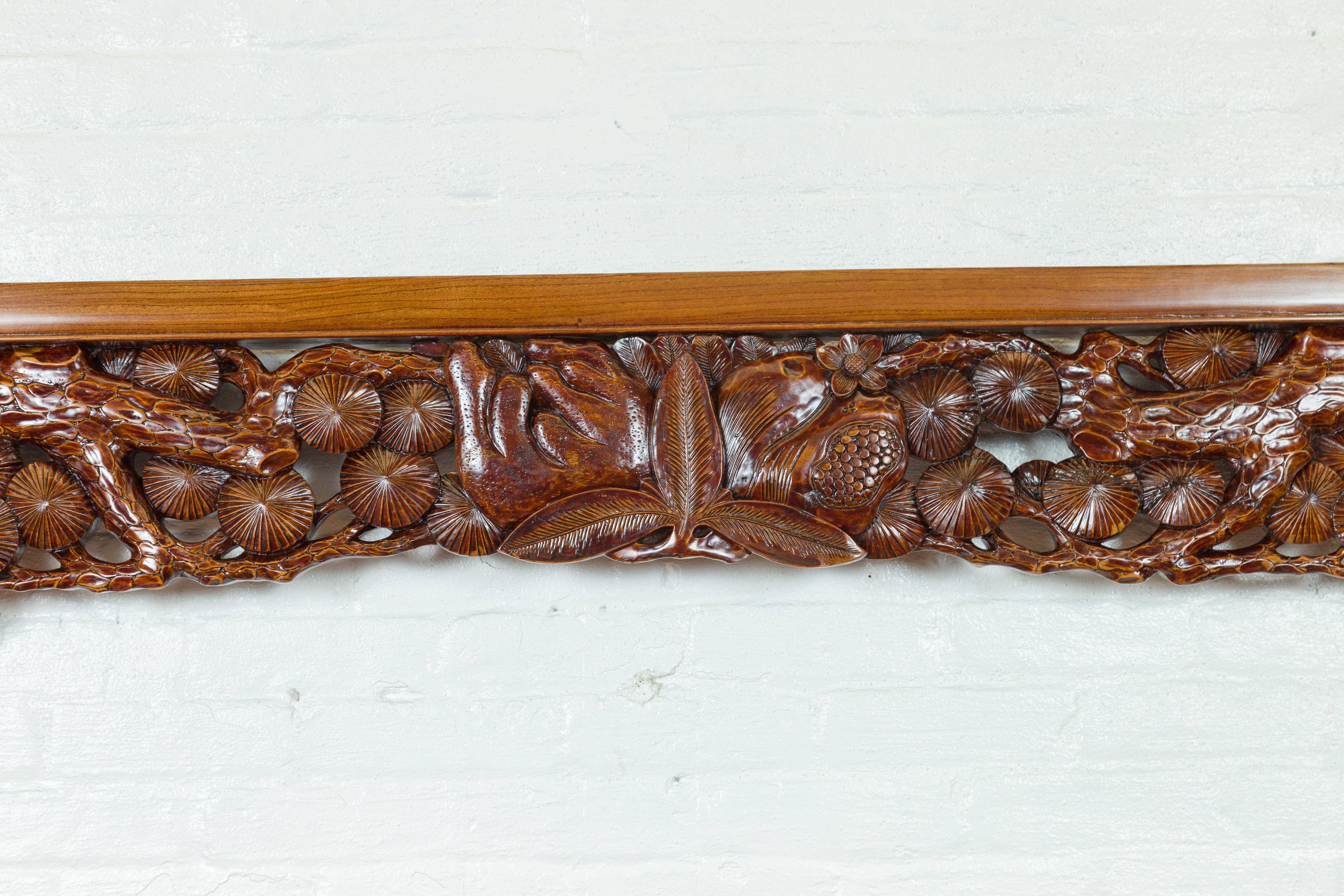 Oversized 19th Century Carved Wooden Frame with Birds, Foliage and Tree Limbs For Sale 3