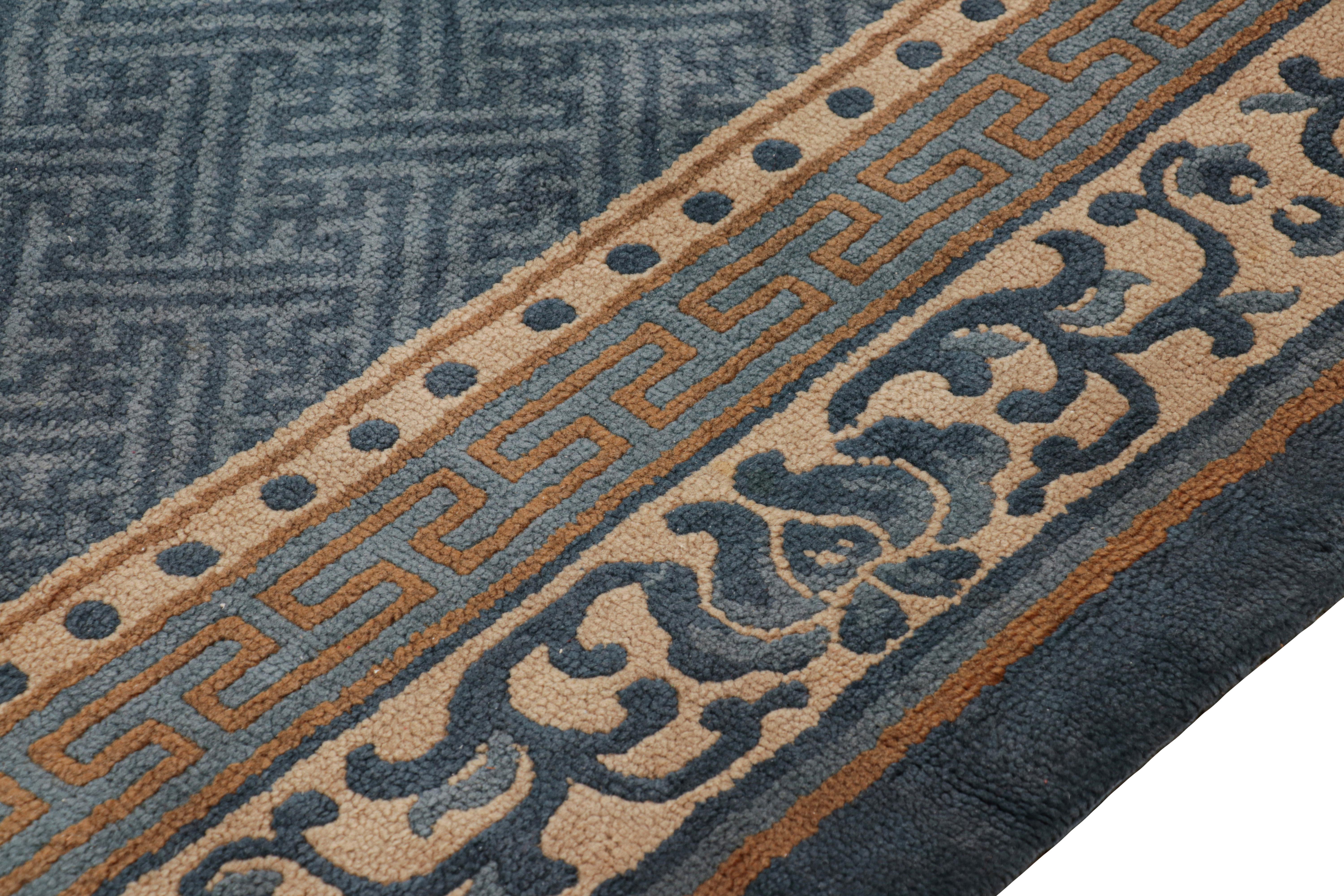 Début du 20ème siècle Tapis chinois ancien surdimensionné en bleu avec médaillons floraux en vente