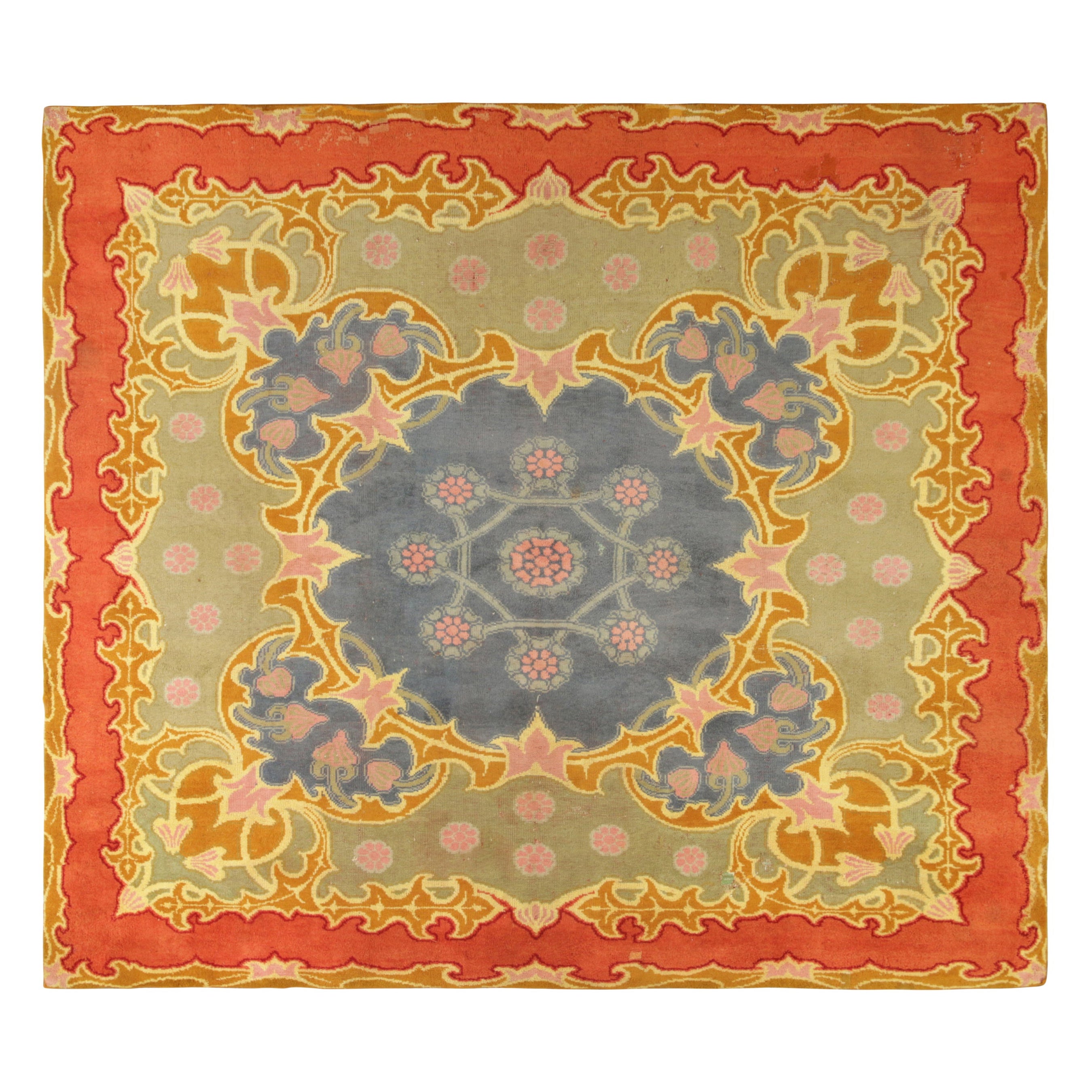 Tappeto oversize Antique French Art Nouveau Beige Medaglione floreale - Rug & Kilm in vendita
