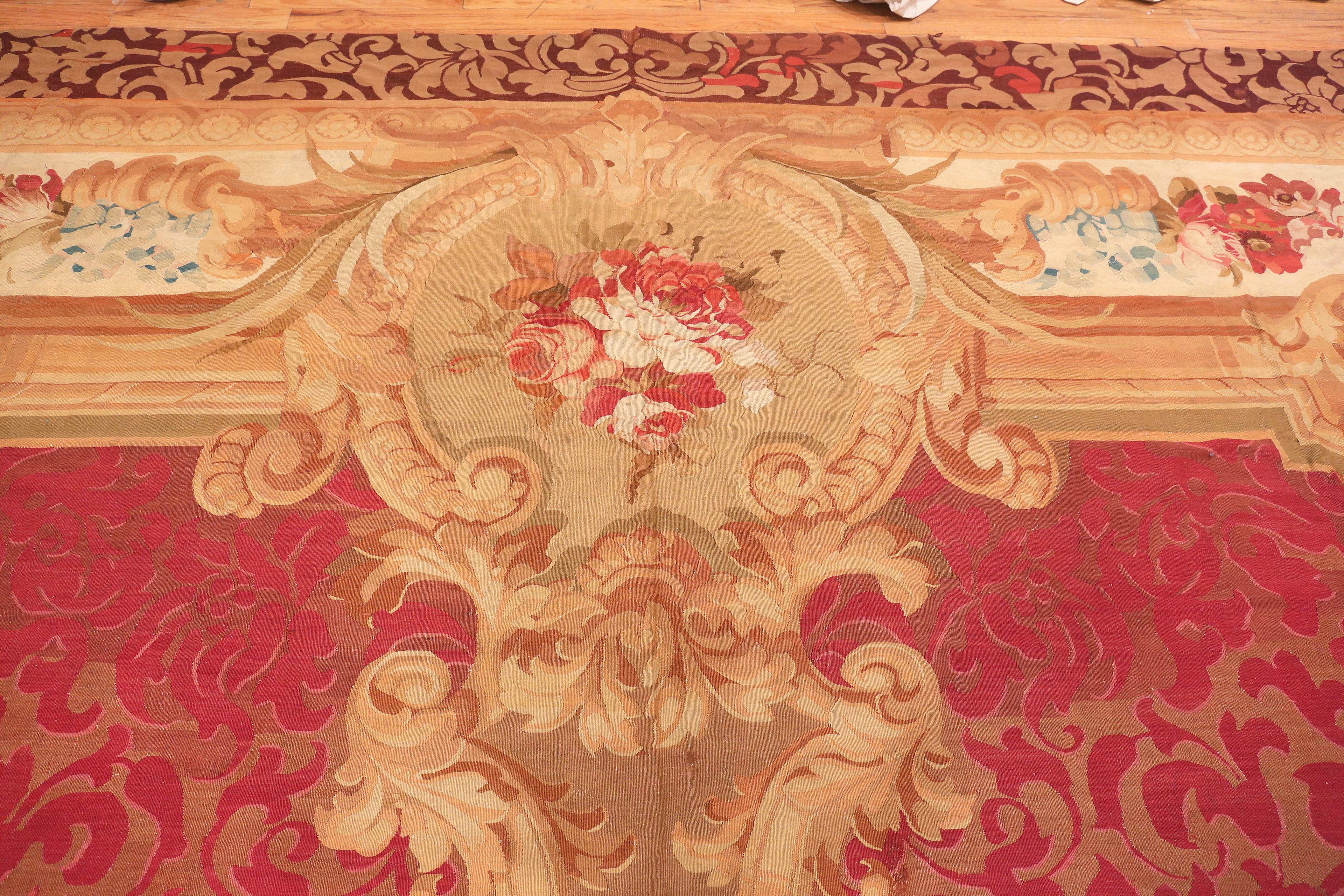 Antique French Aubusson Rug. Size: 16 ft x 26 ft 4 in For Sale 2