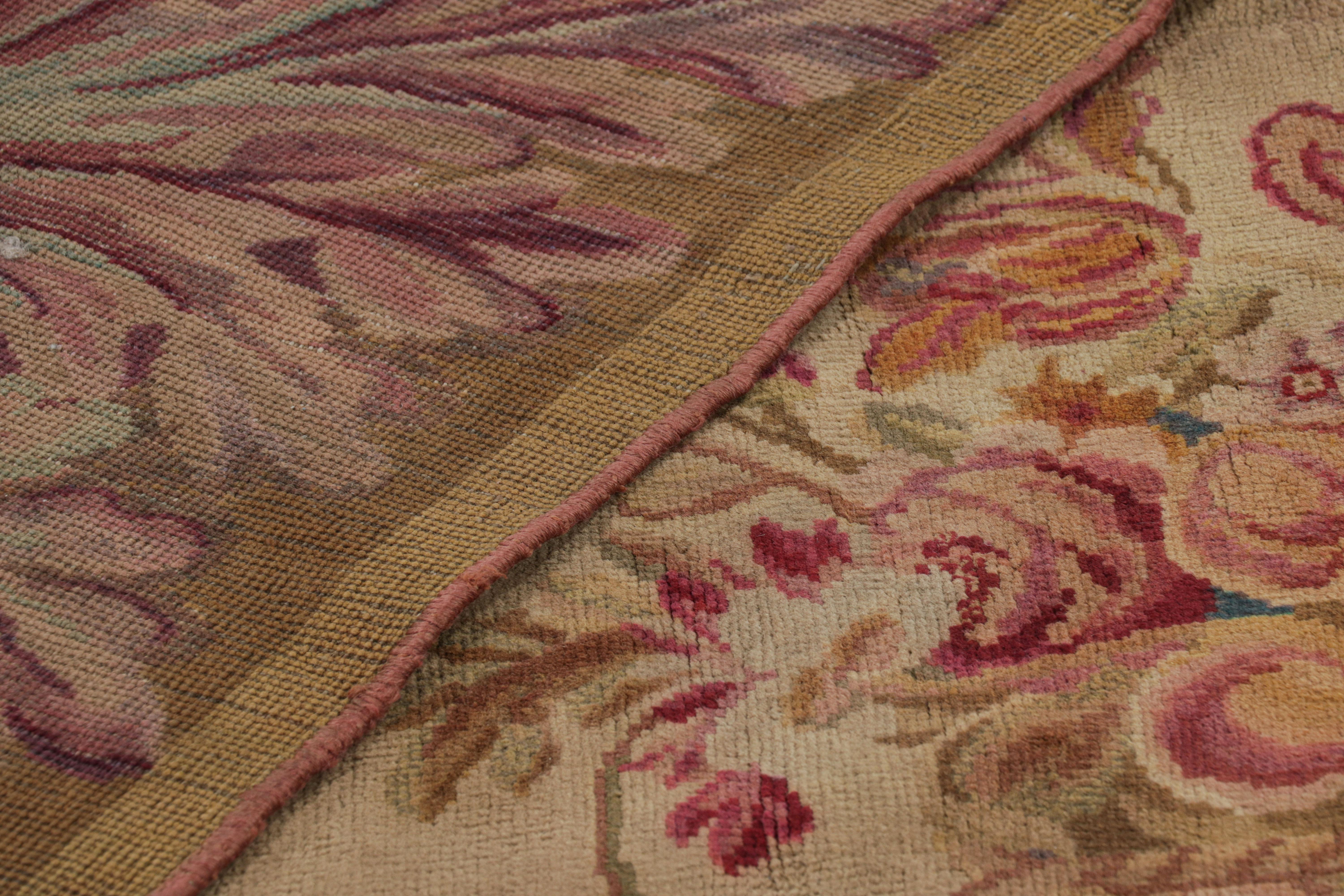 Antiker französischer Savonnerie-Teppich in Übergröße mit Blumenmuster (Wolle) im Angebot