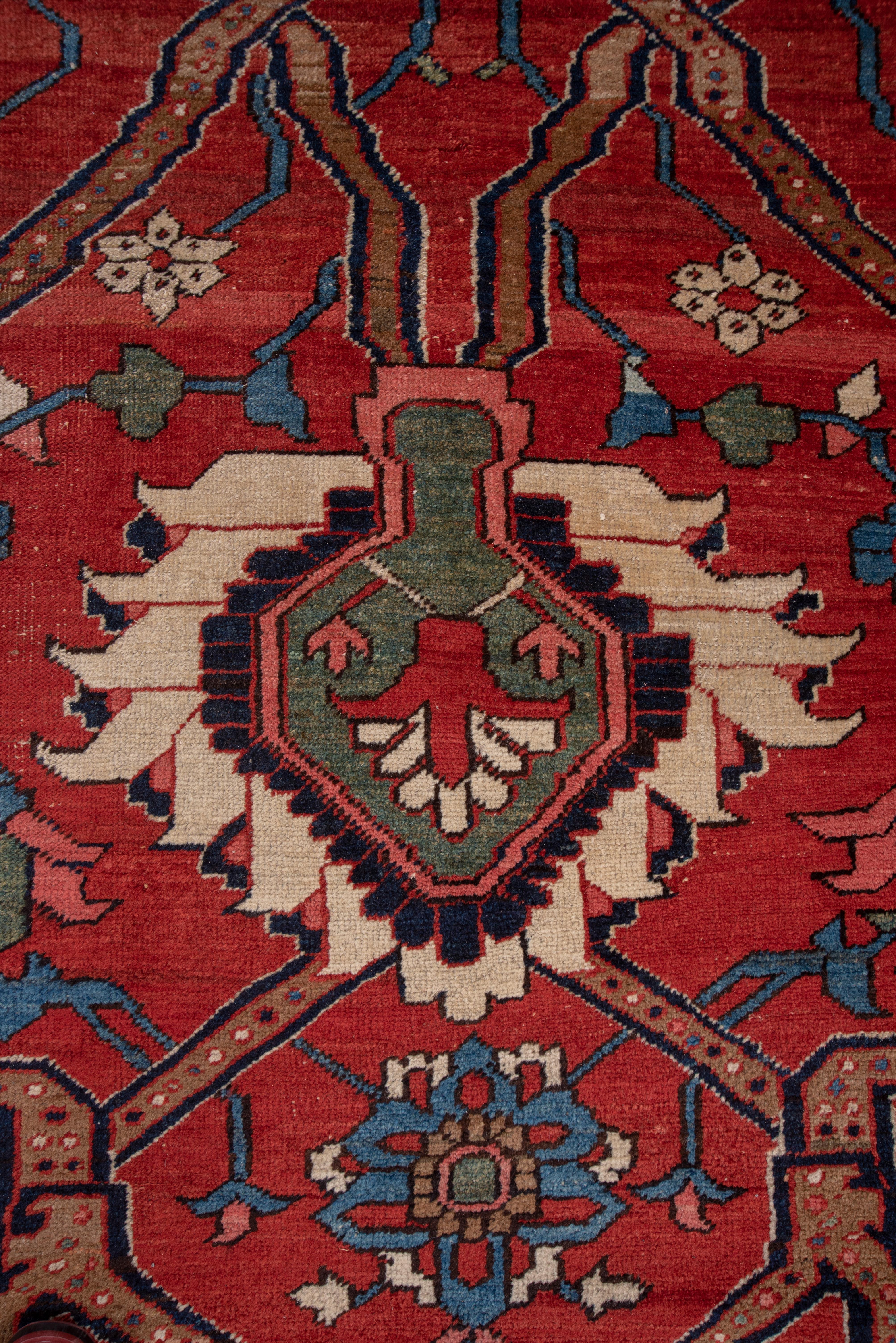 Wool Oversized Antique Heriz Serapi Carpet, Excellent Condition
