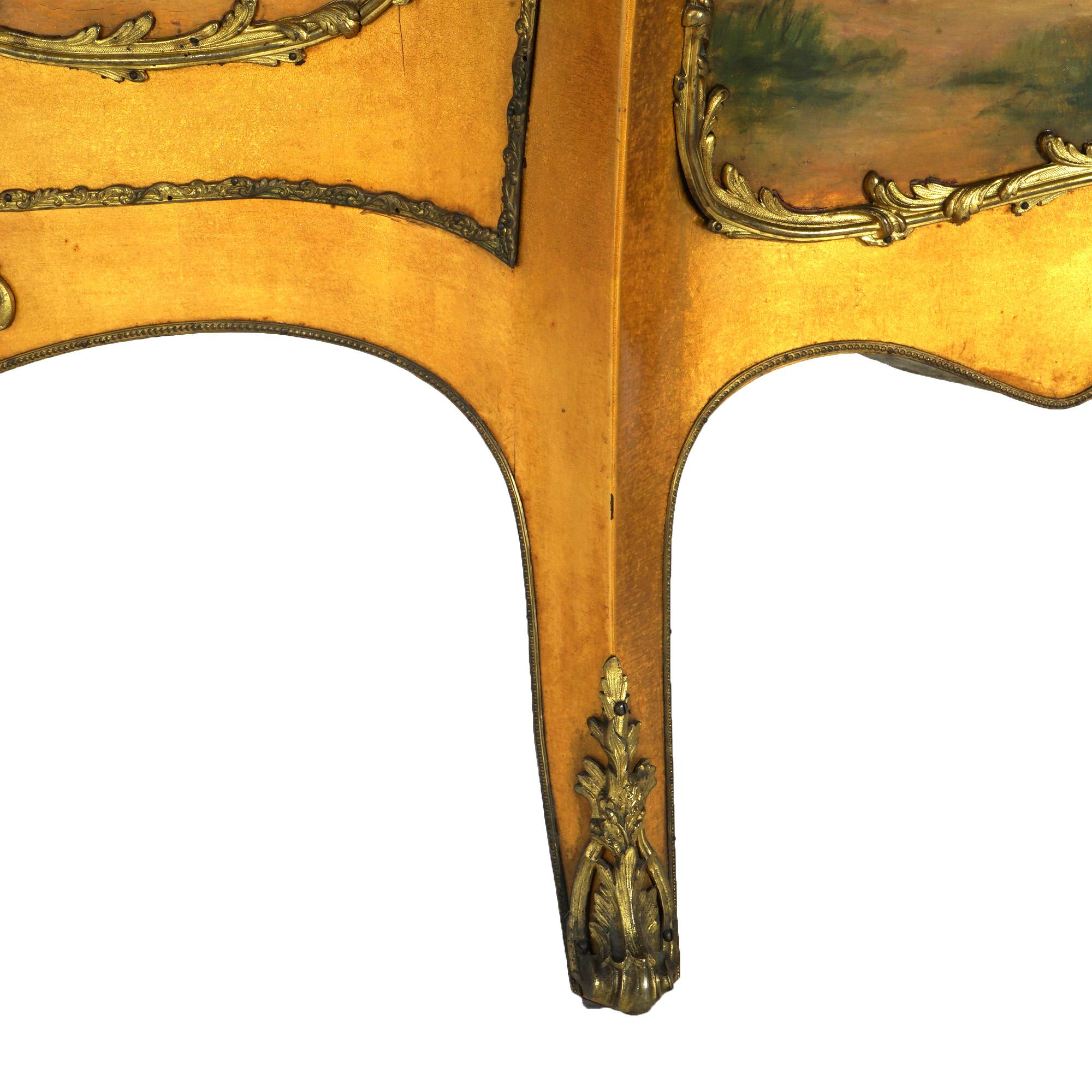 Vitrina sovradimensionata in legno dorato e ormeggio decorata in Vernis Martin dell'epoca Luigi XIV in vendita 3