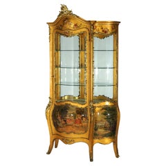 Vitrina sovradimensionata in legno dorato e ormeggio decorata in Vernis Martin dell'epoca Luigi XIV