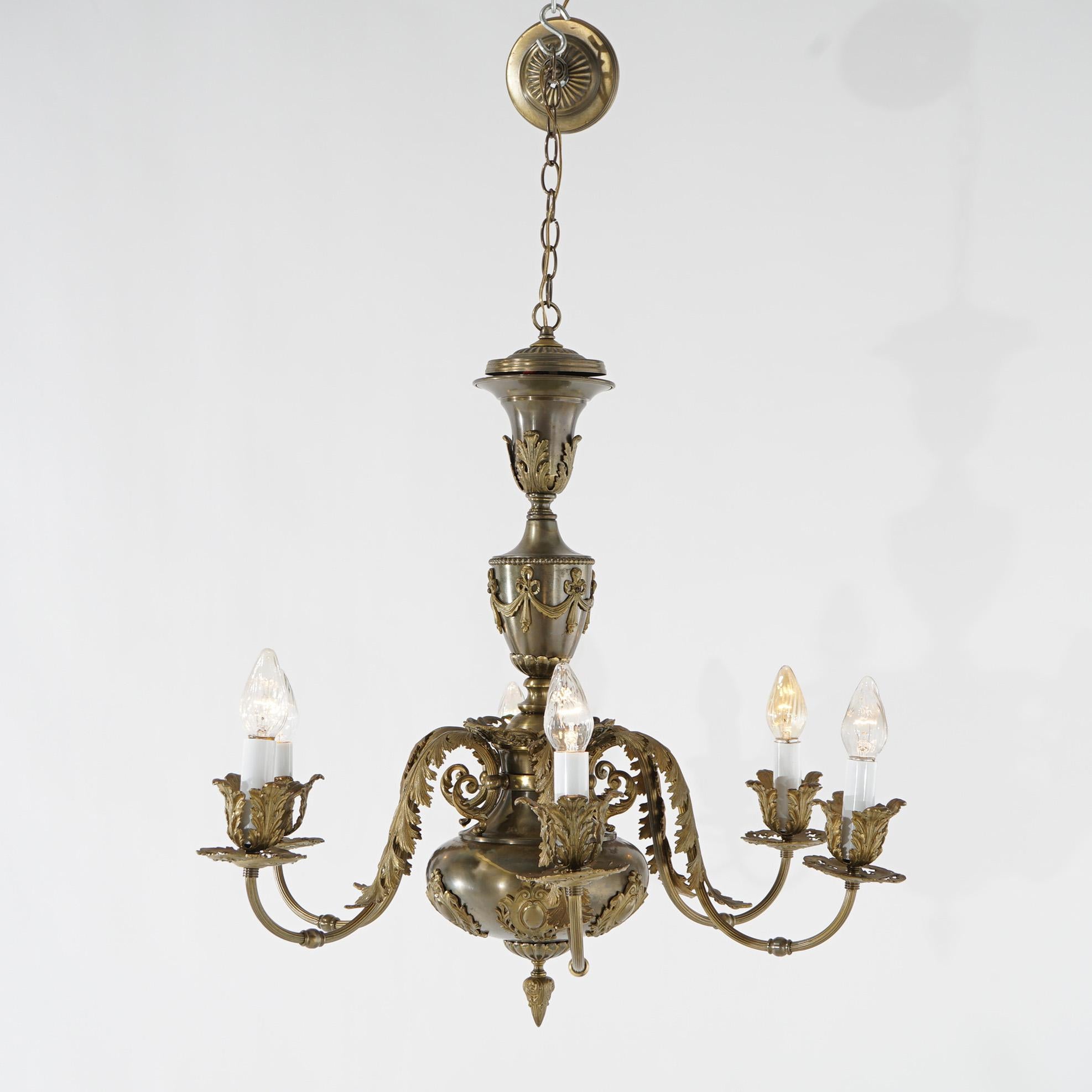 Americano Lampadario a 6 luci sovradimensionato in stile Luigi XV in ottone e bronzo C1940 in vendita
