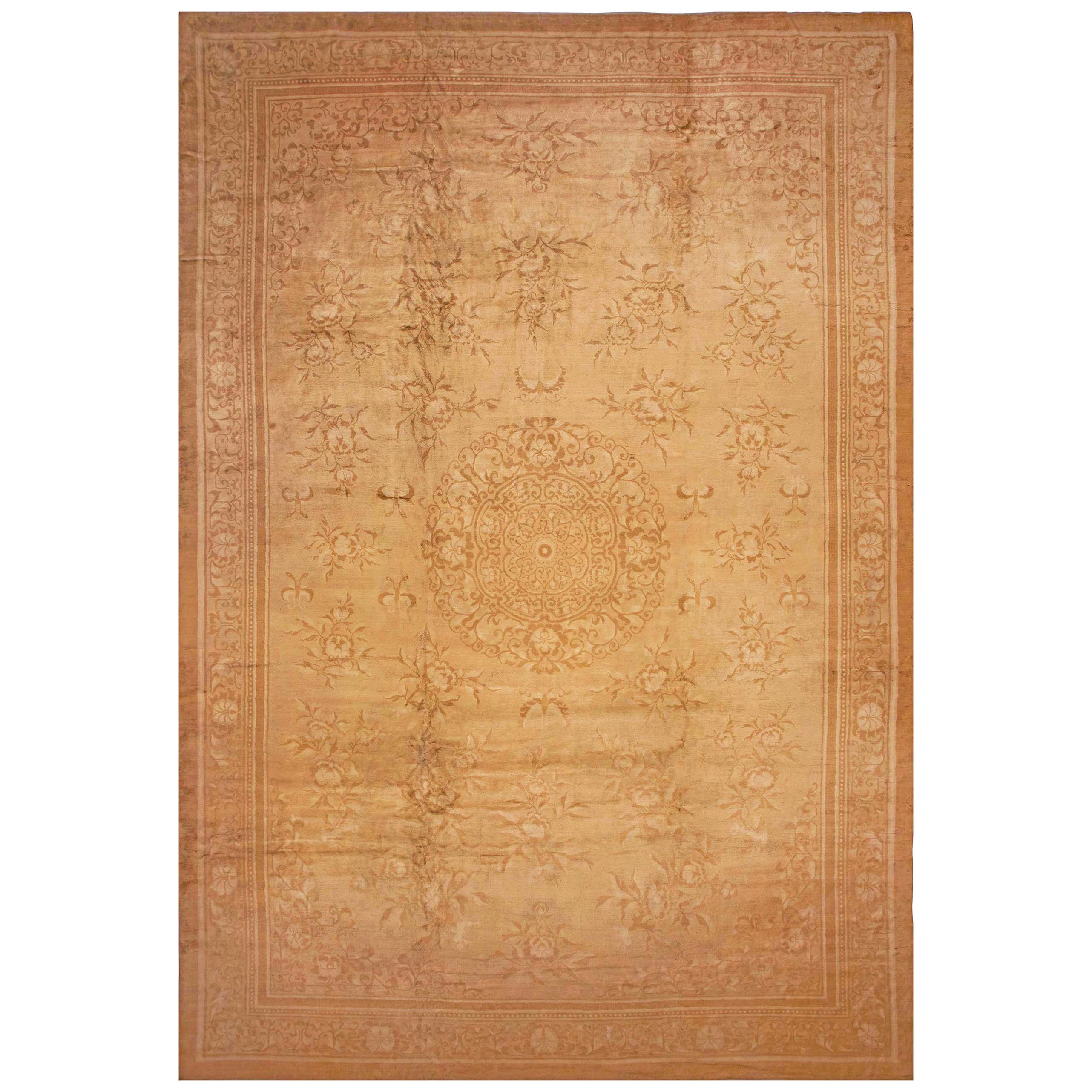 Übergroßer antiker orientalischer indischer Agra-Teppich in Übergröße 15'10" x 24'