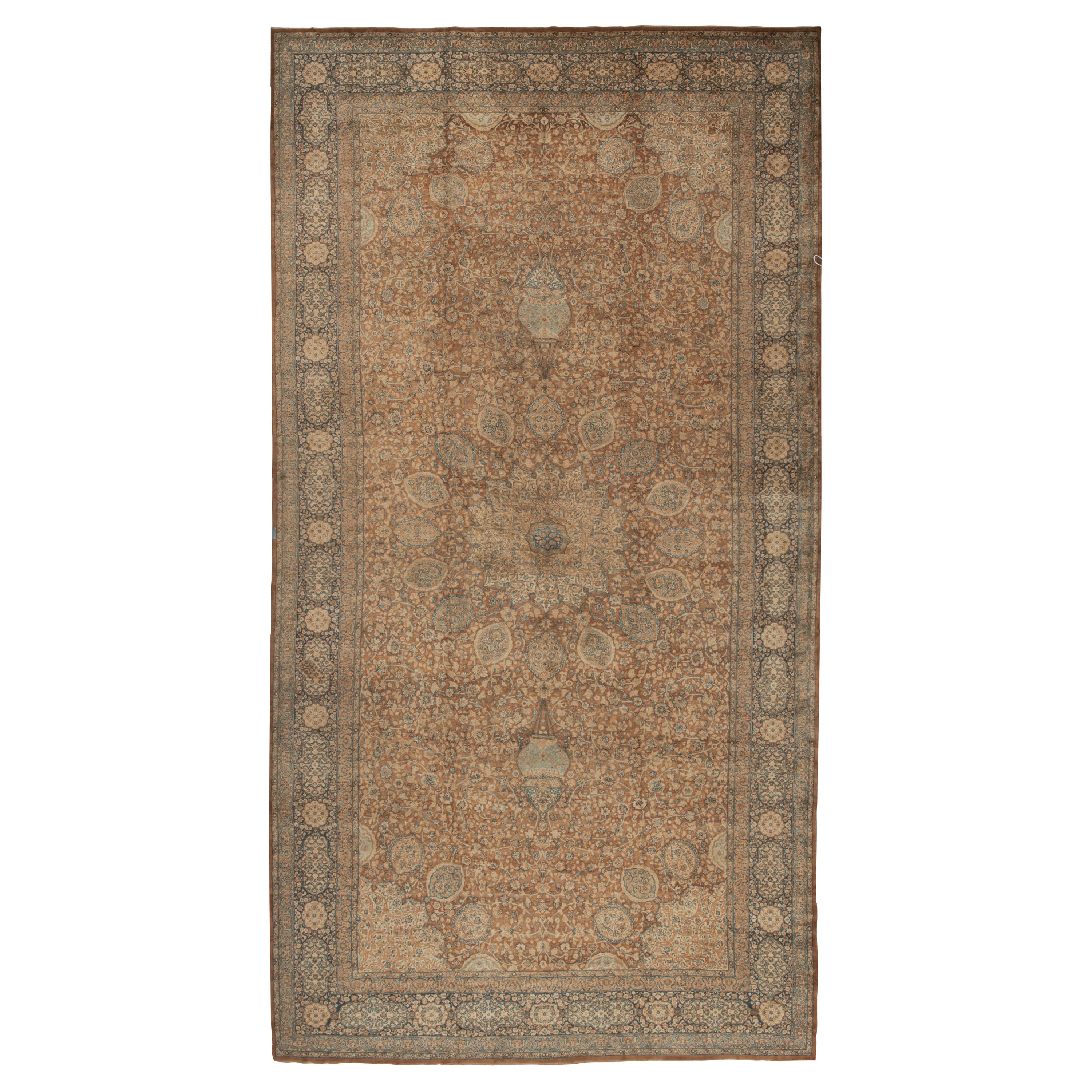 Tapis persan Kerman surdimensionné avec médaillons floraux, de Rug & Kilim