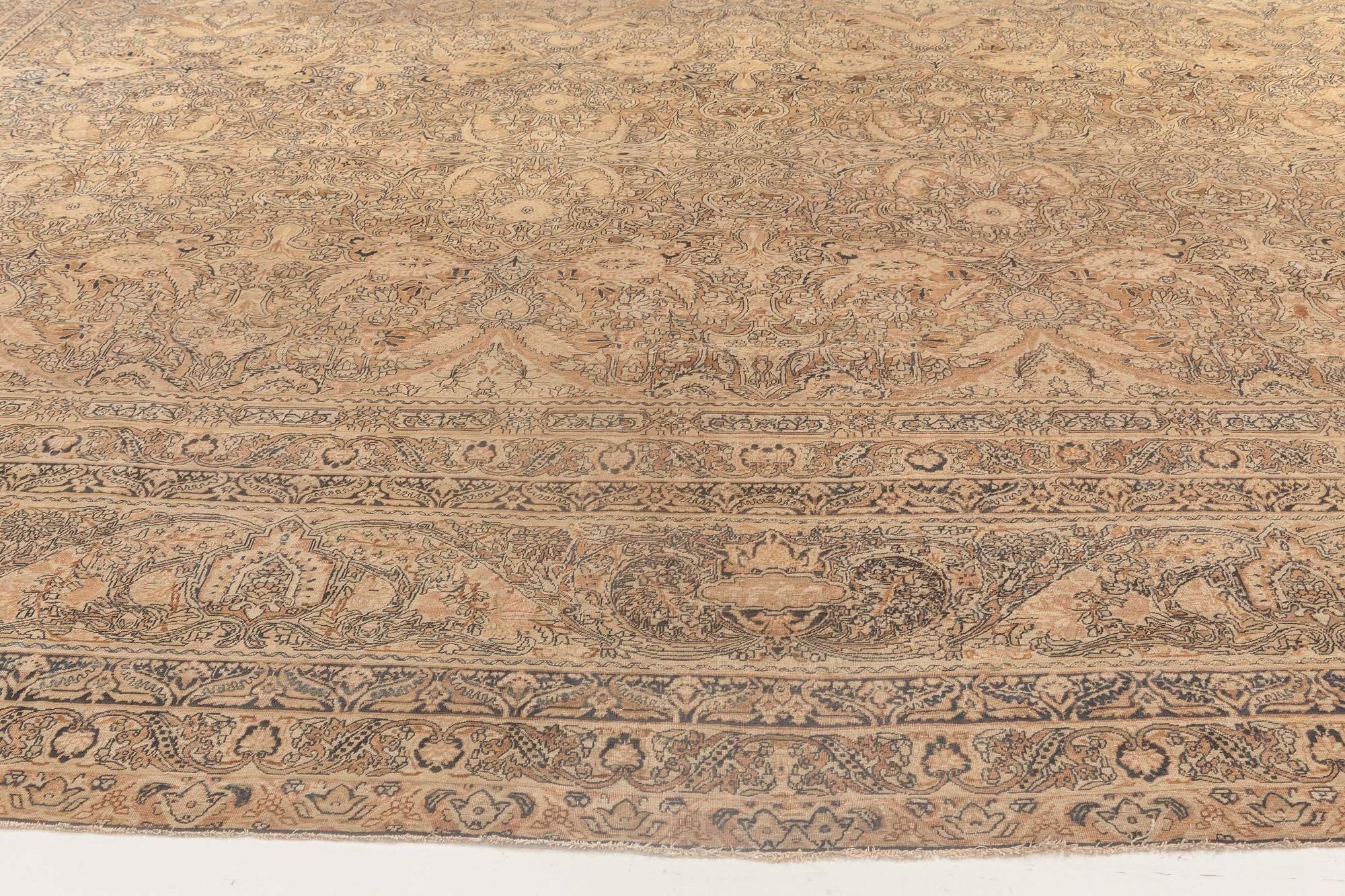 XIX secolo Tappeto Doris Leslie Blau Oversize Antico Persiano Kirman Marrone in vendita