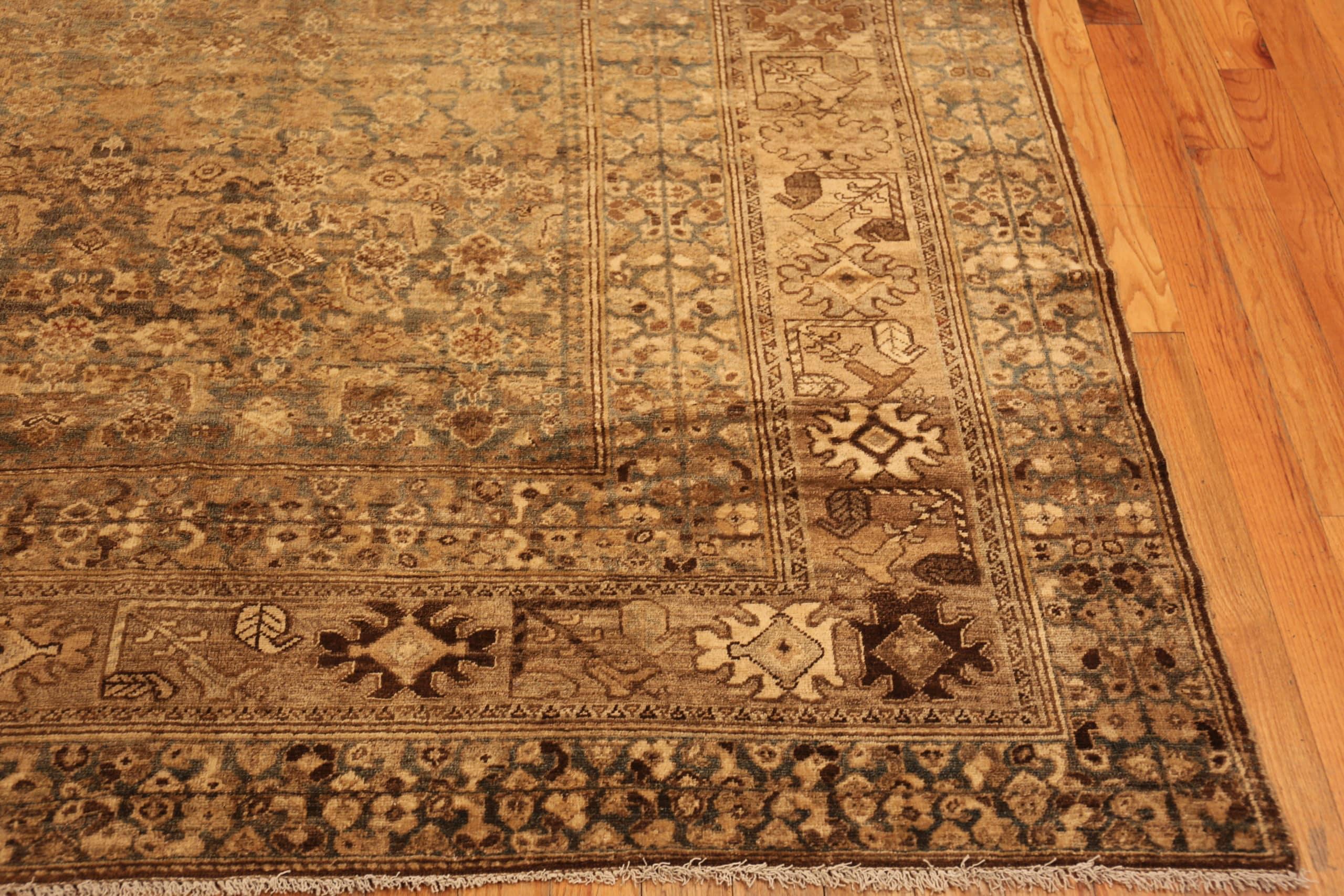 Antique Persian Malayer Rug. Size: 10 ft 4 in x 22 ft 2 in In Good Condition For Sale In New York, NY