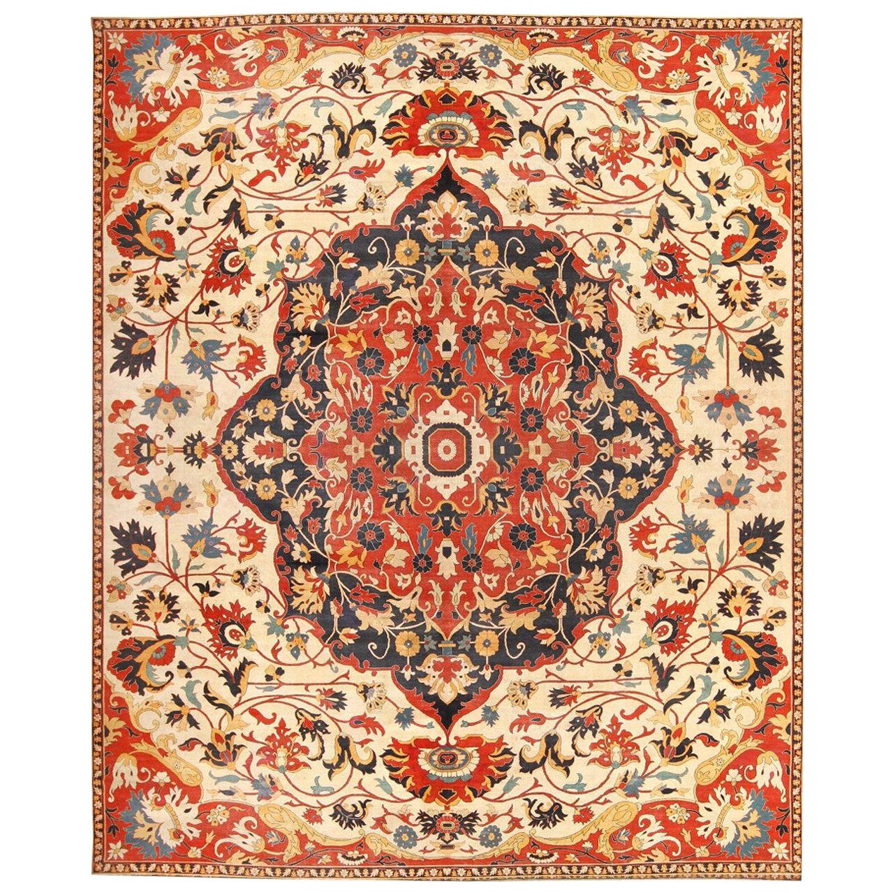 Nazmiyal Antique Persian Sarouk Farahan Carpet. Size: 19 ft 3 in x 23 ft 3 in