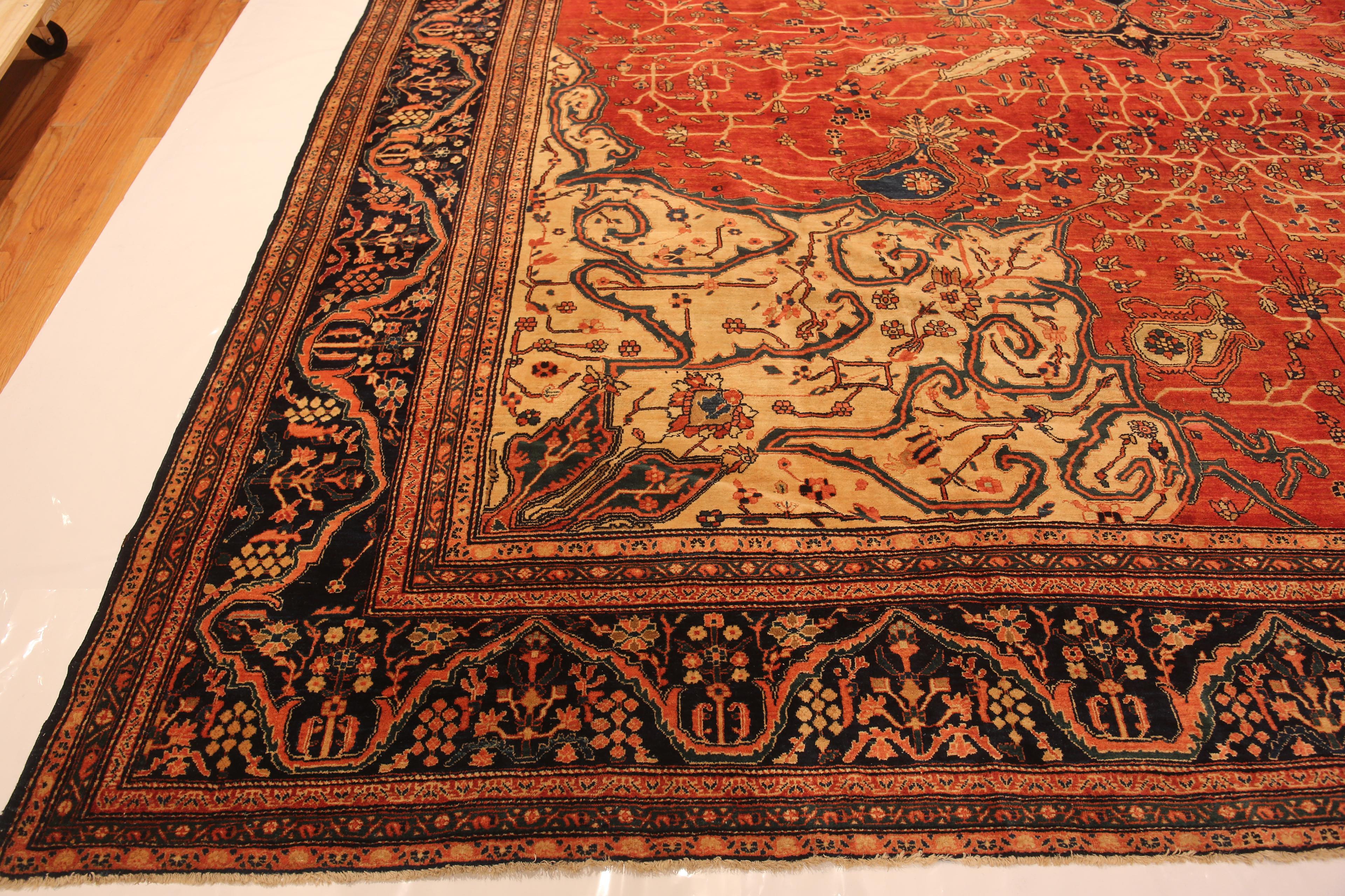 Antiker persischer Sarouk Farahan-Teppich in Übergröße 13'6