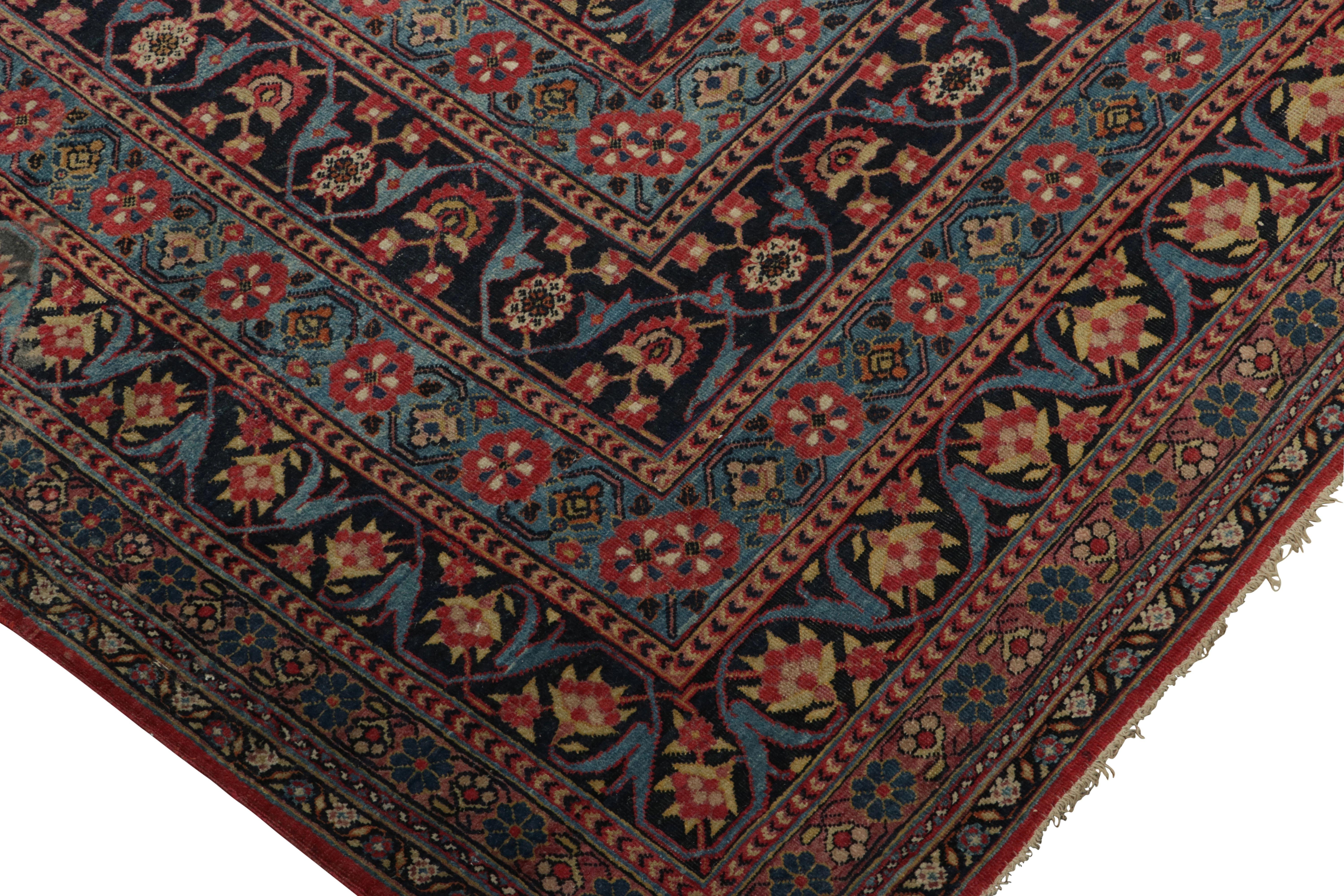 Übergroßer antiker persischer Sarouk Teppich in Beige mit floralen Mustern - Rug & Kilim (Persisch) im Angebot