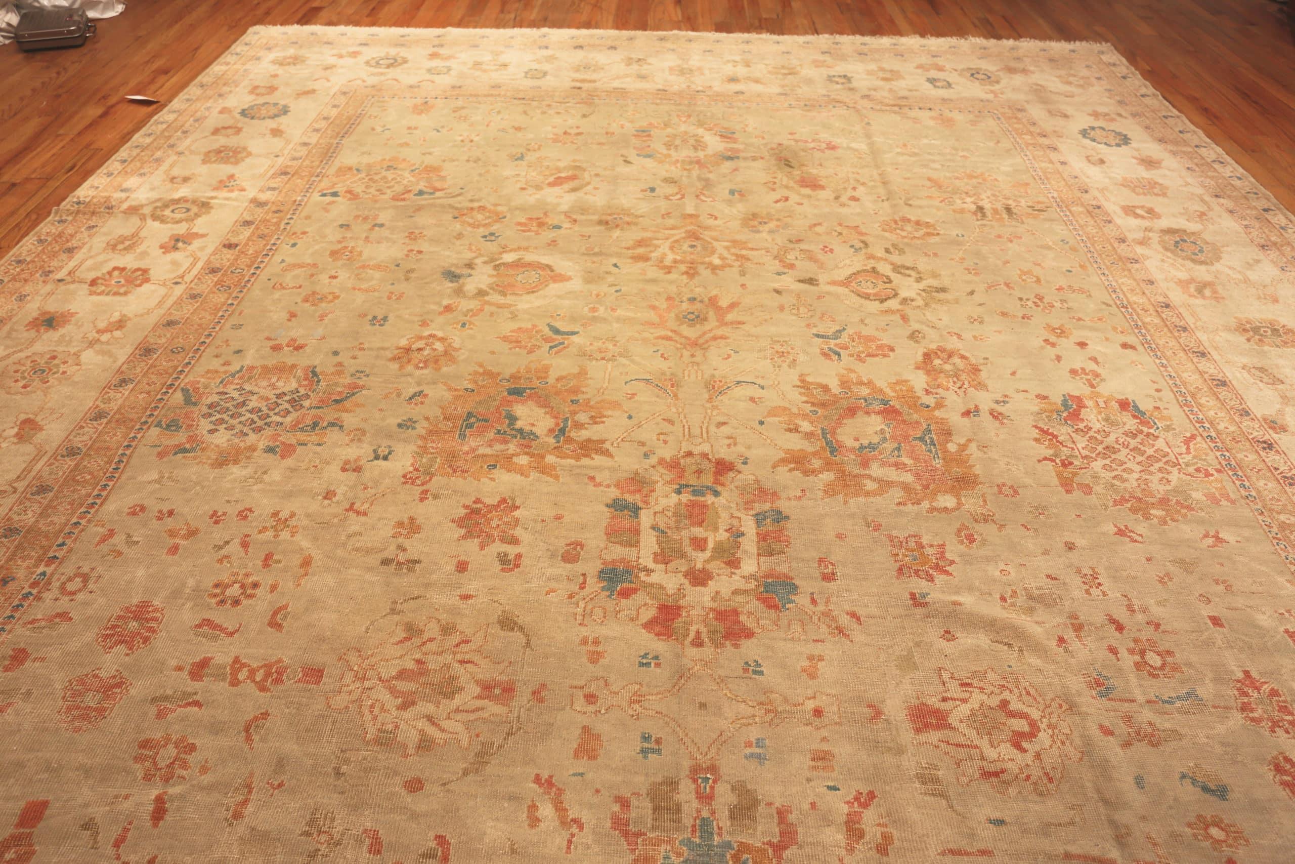 Antique Persian Sultanabad Rug. 13 ft 10 in x 22 ft 8 in  For Sale 2