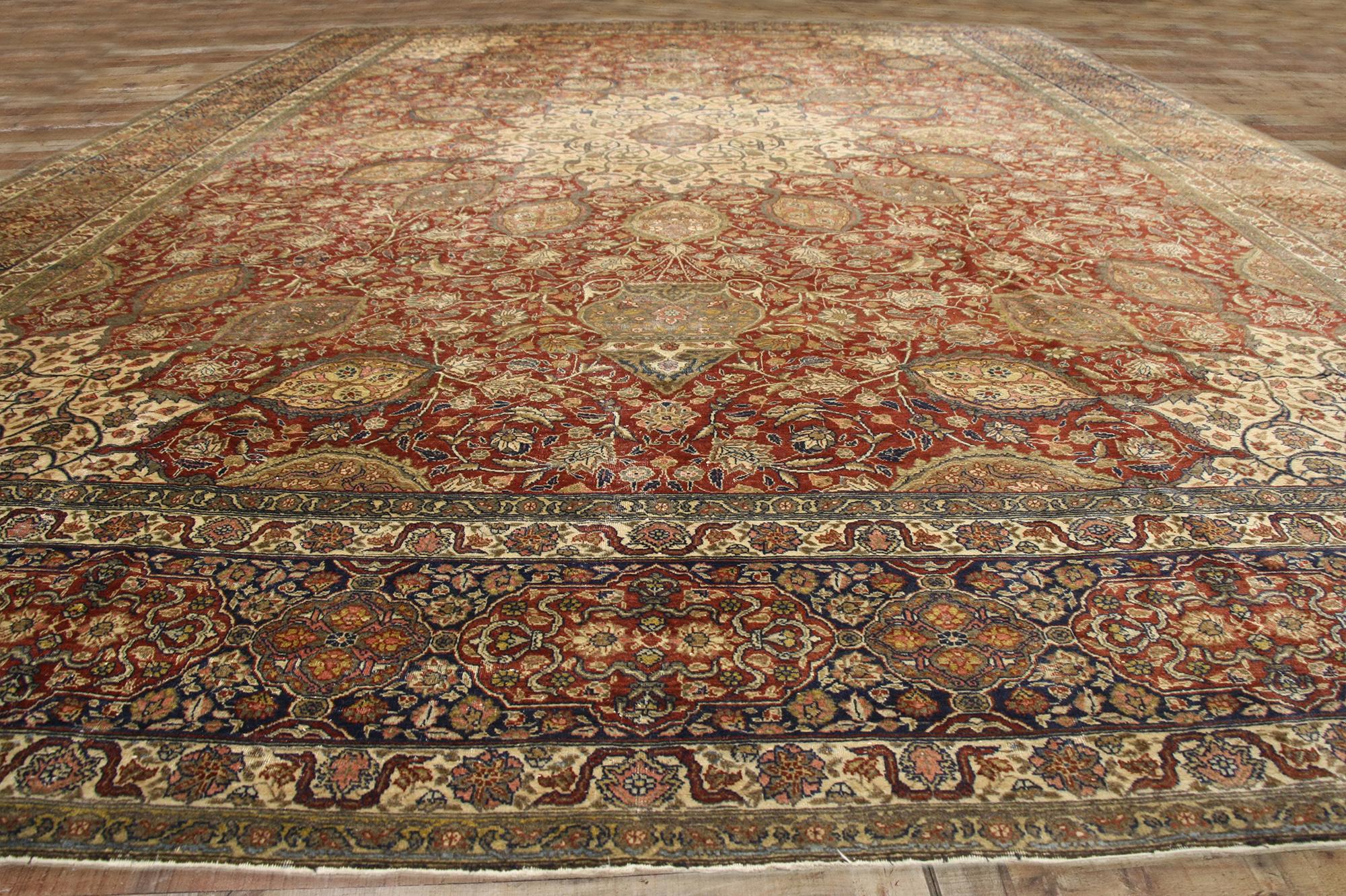 Alfombra Persa Tabriz Antigua de Estilo Tradicional de Finales del Siglo XIX en venta 3