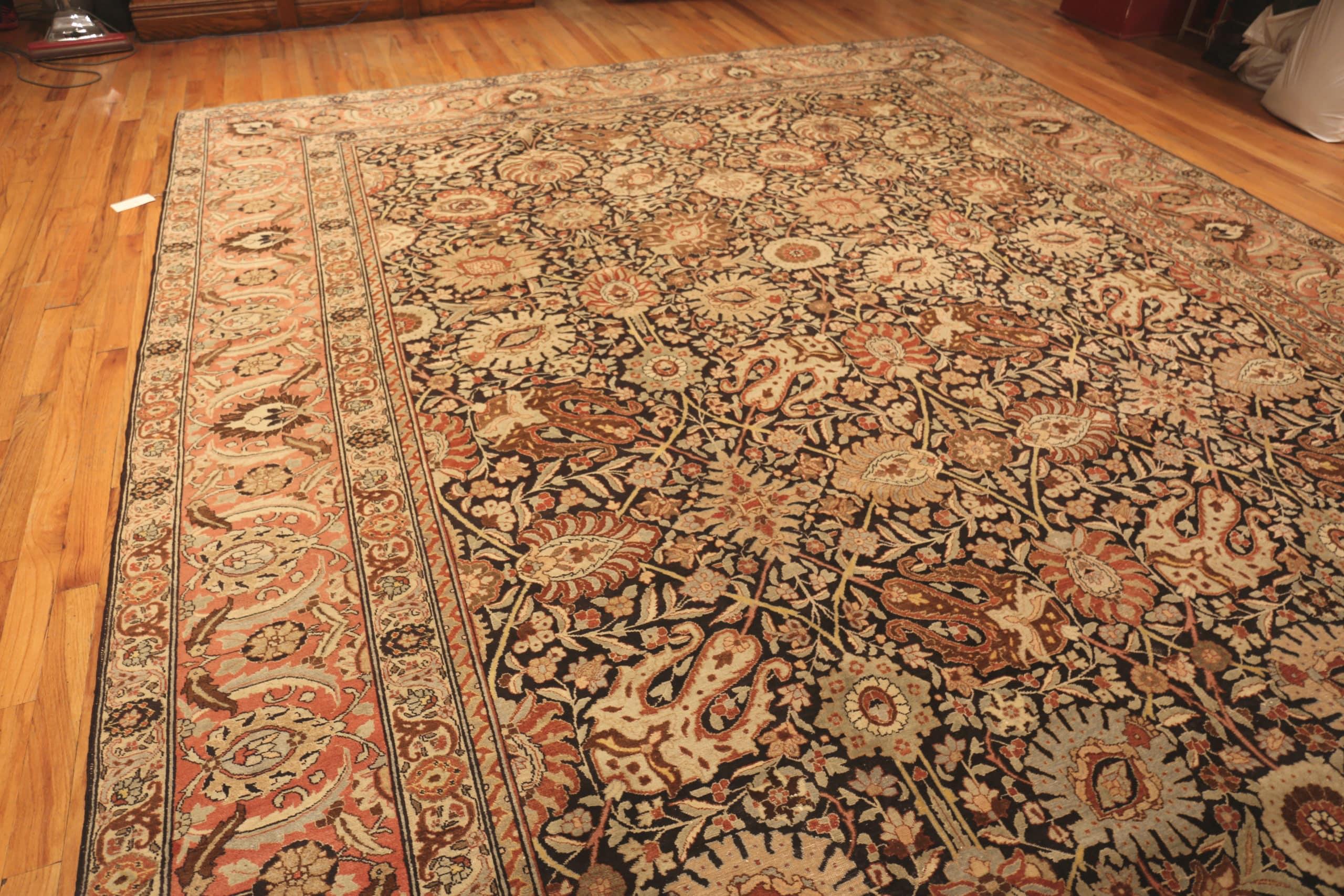 20th Century Antique Persian Tabriz Carpet. 12 ft 9 in x 20 ft 3 in For Sale