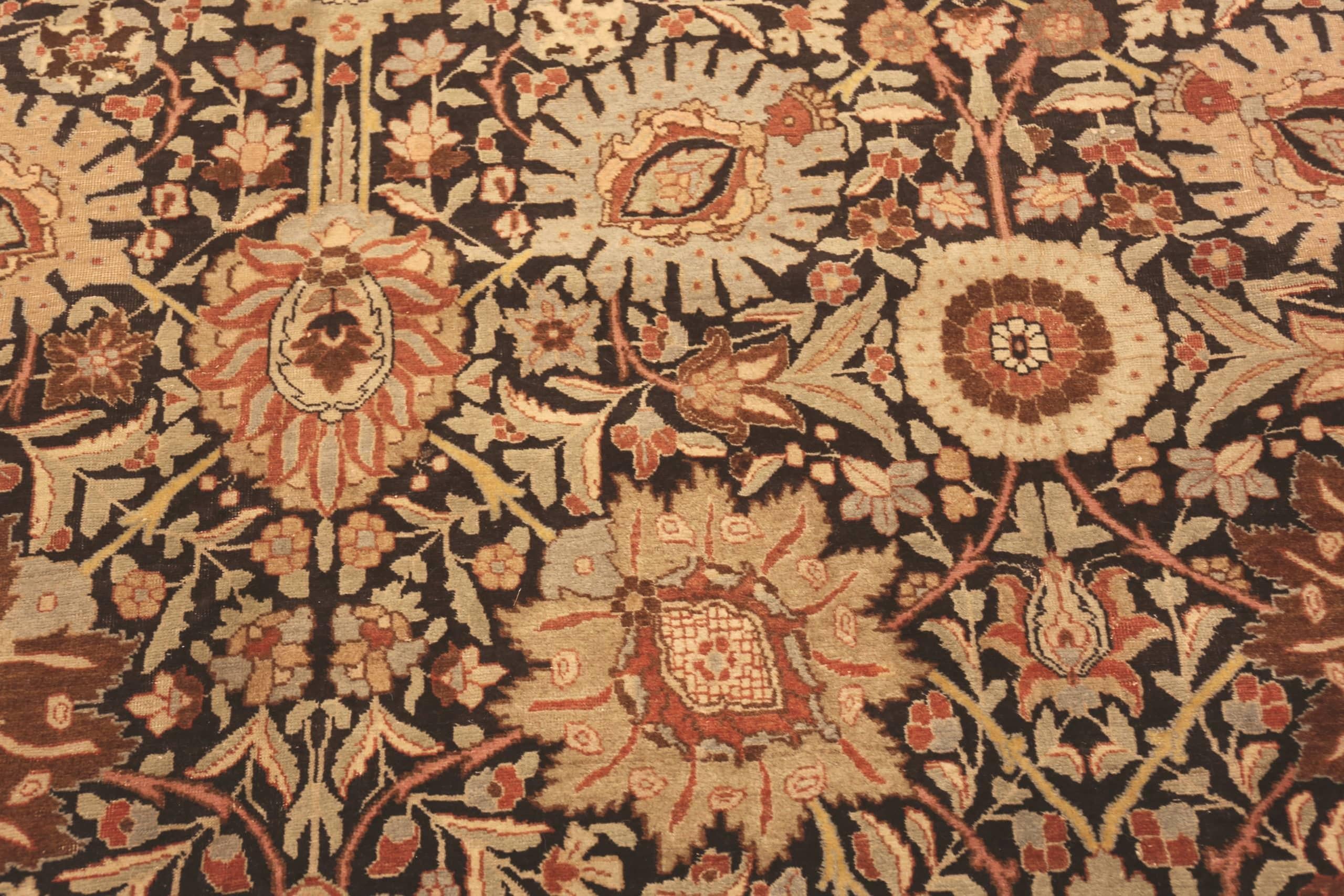 Wool Antique Persian Tabriz Carpet. 12 ft 9 in x 20 ft 3 in For Sale