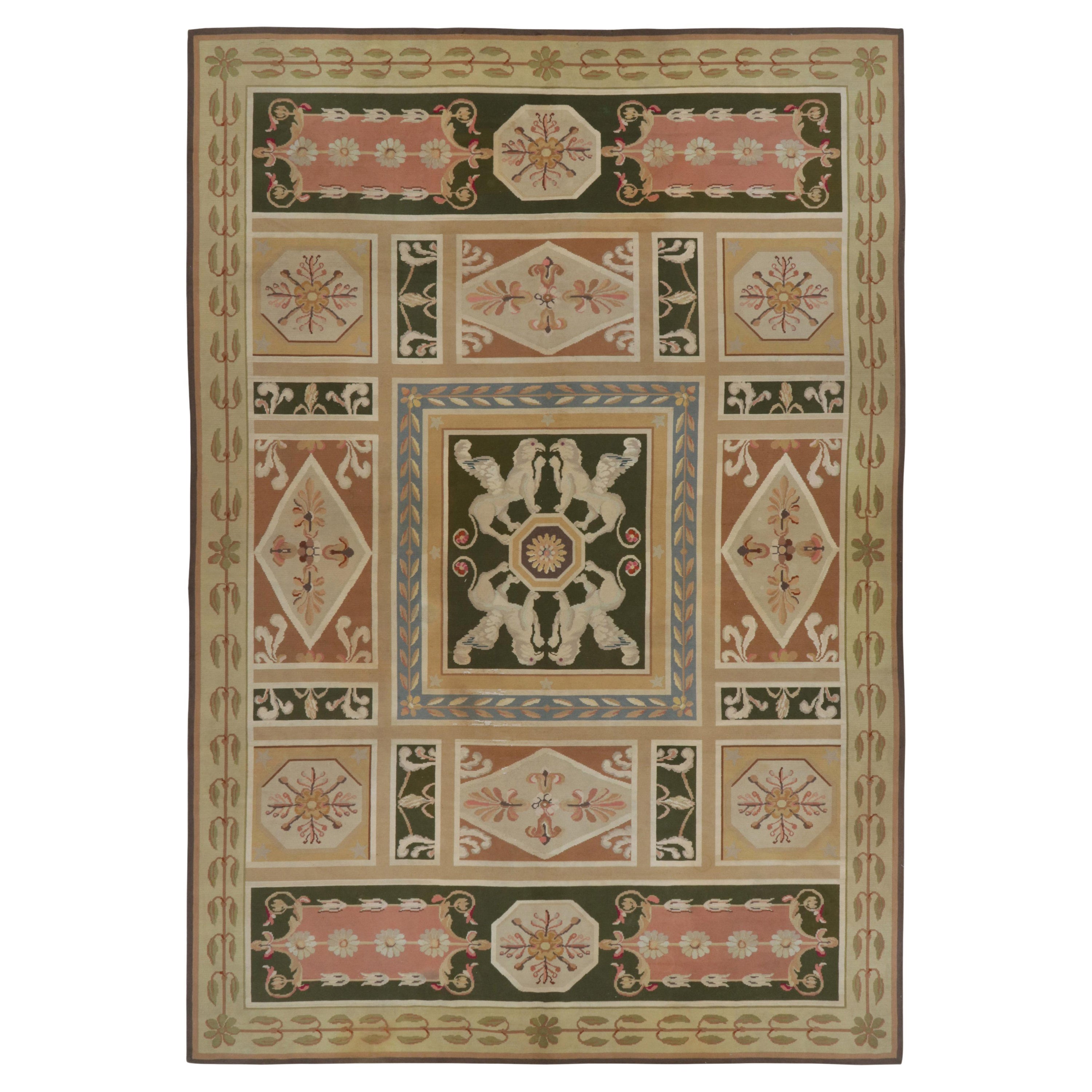 Tappeto antico oversize portoghese a punto d'ago policromo da Rug & Kilim