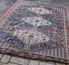 Coleccionable antiguo Qashgai de gran tamaño