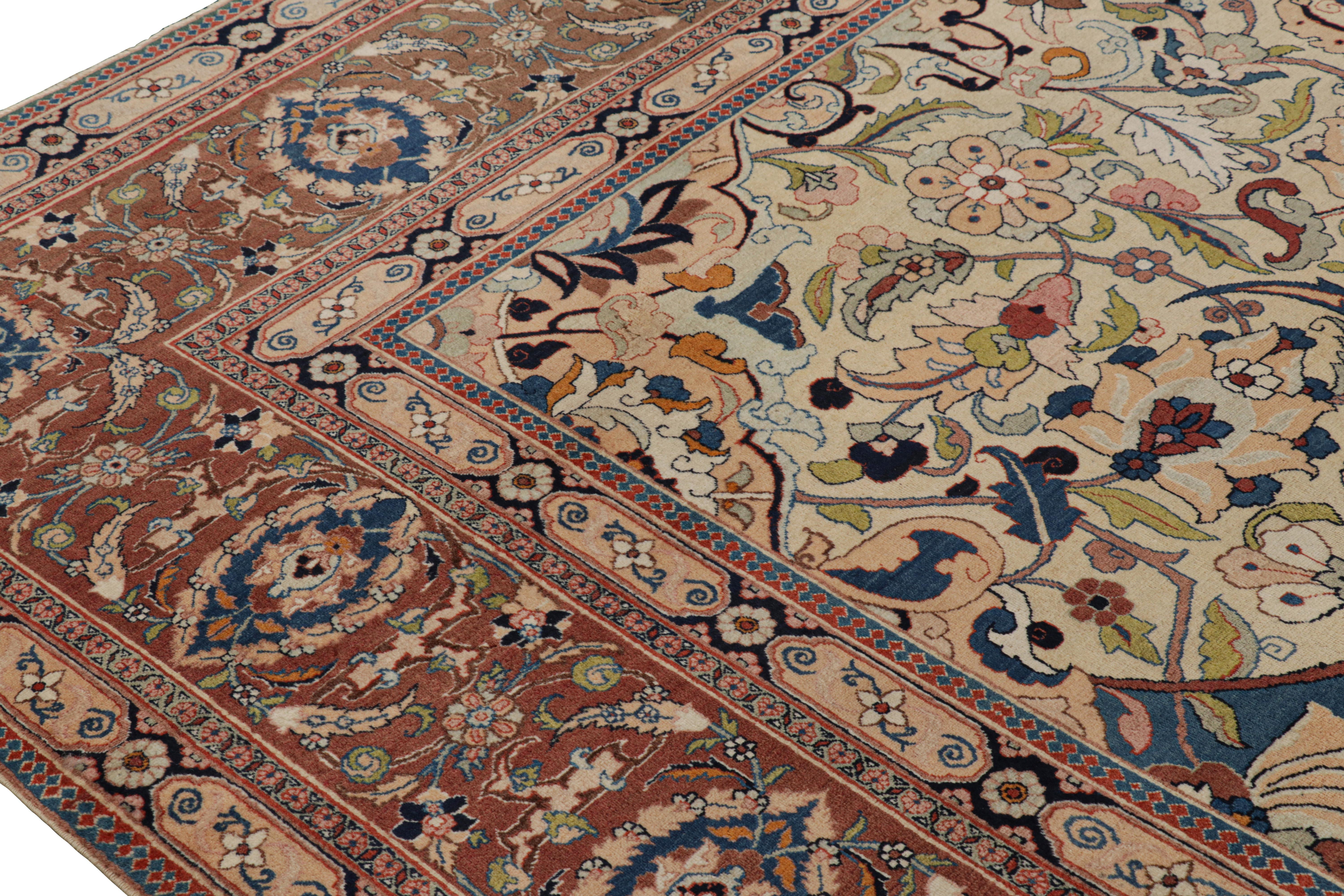Perse Tapis persan ancien de Tabriz surdimensionné avec fleurs et médaillon en vente