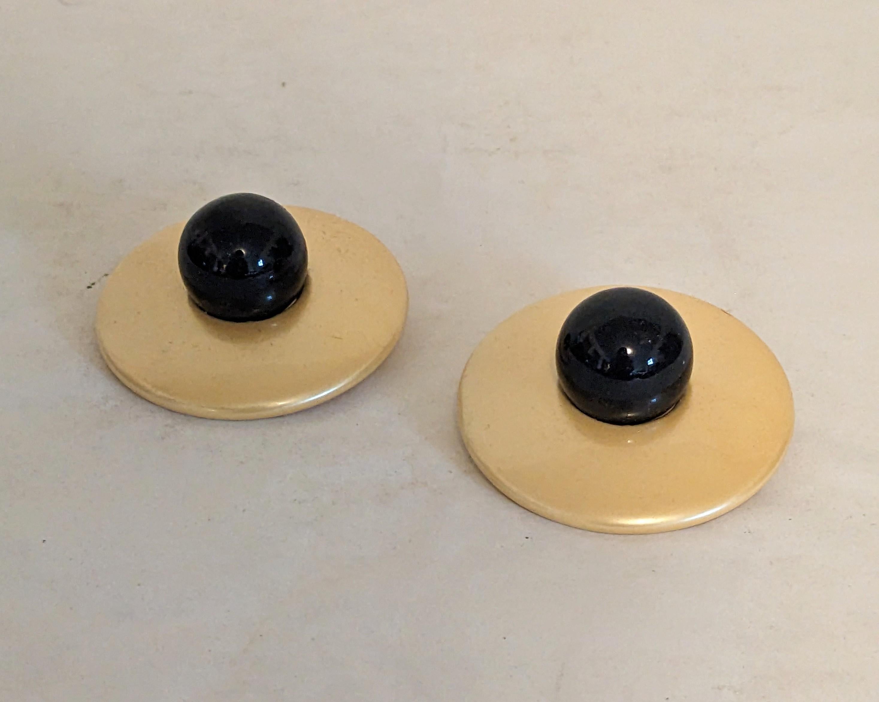 Brown Oversized Art Deco Lacquered Buttons For Sale