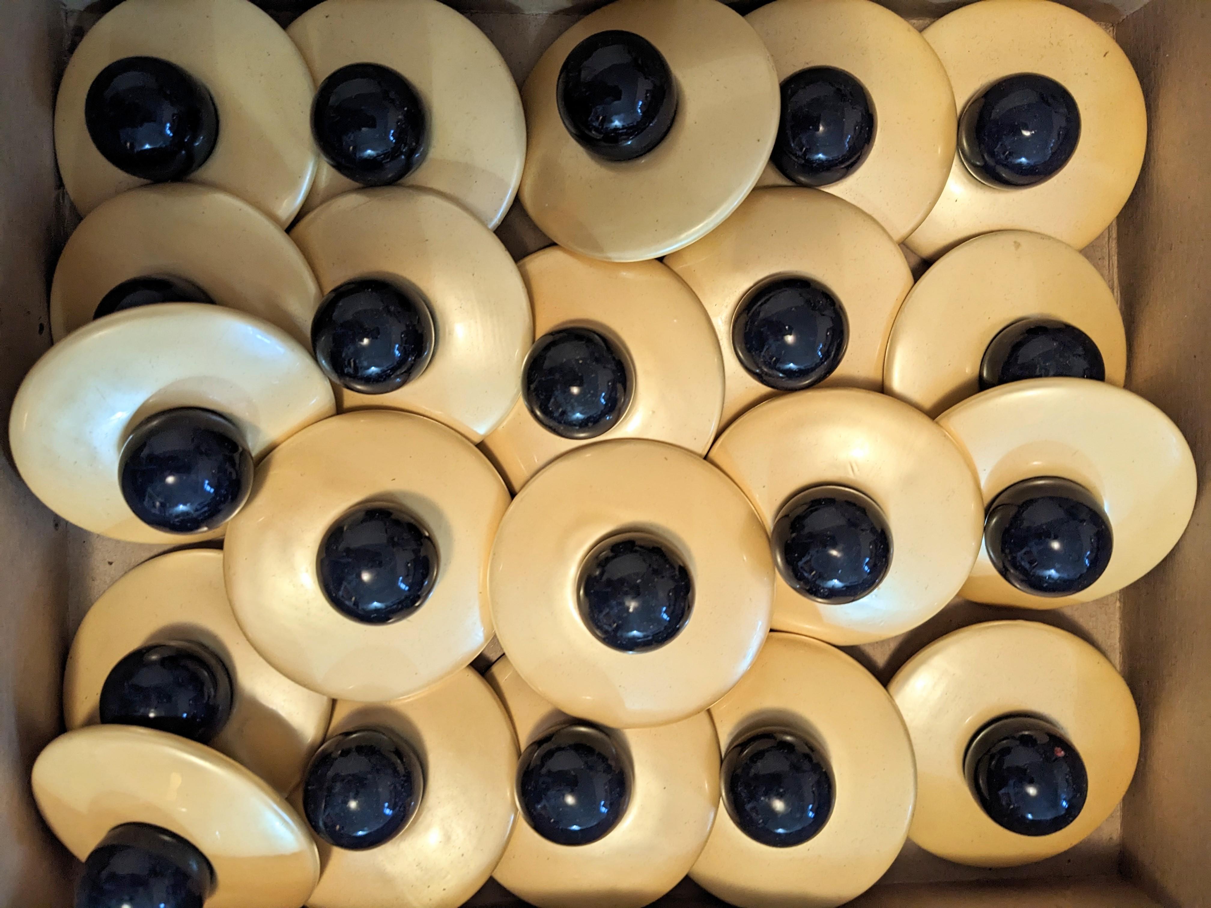 Oversized Art Deco Lacquered Buttons For Sale 2