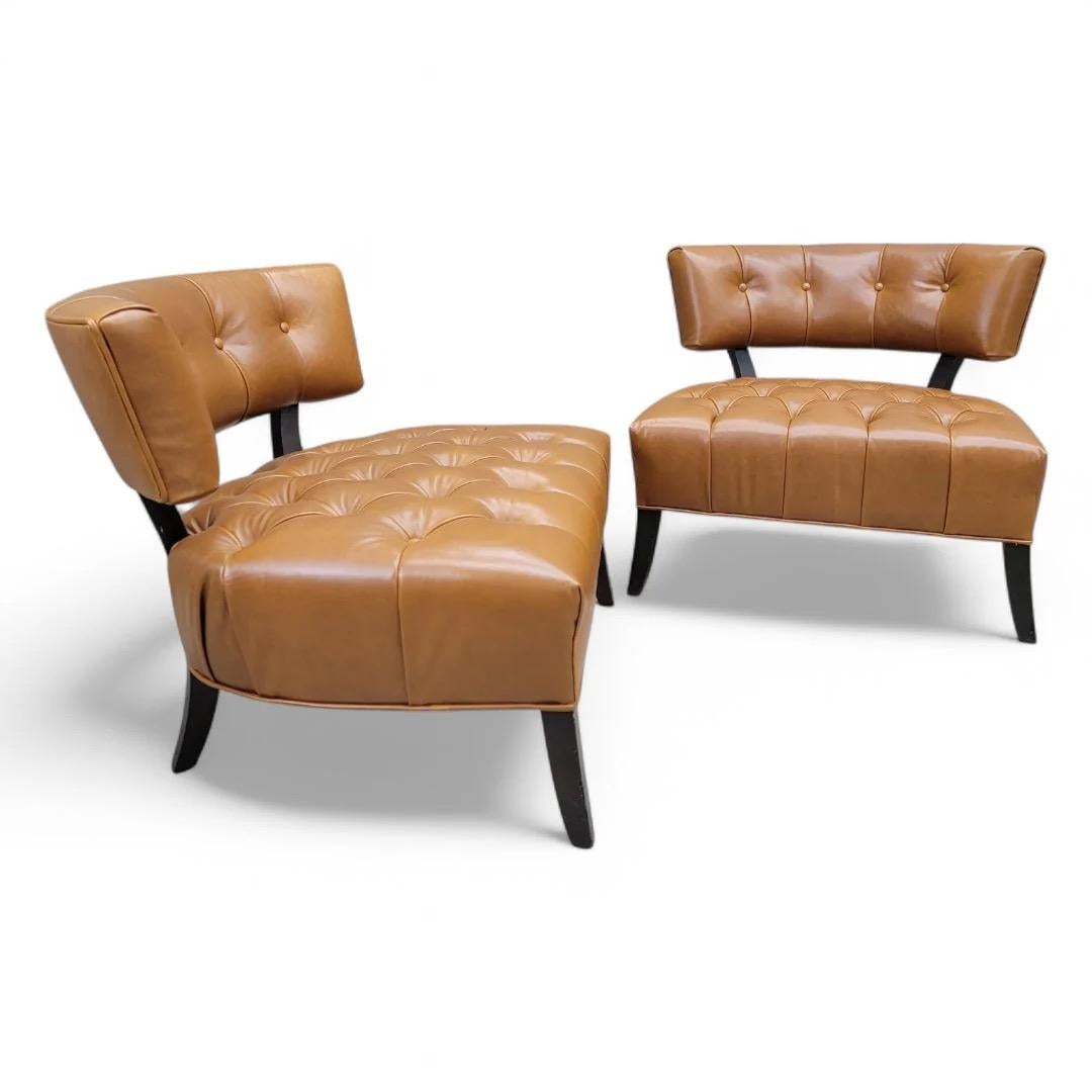 Mid-Century moderno Sedie a pantofola sovradimensionate in stile Billy Haines appena rivestite in pelle cognac in vendita