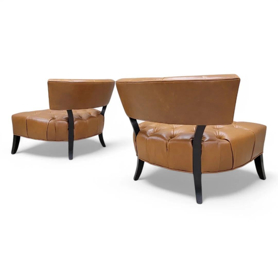 Sconosciuto Sedie a pantofola sovradimensionate in stile Billy Haines appena rivestite in pelle cognac in vendita
