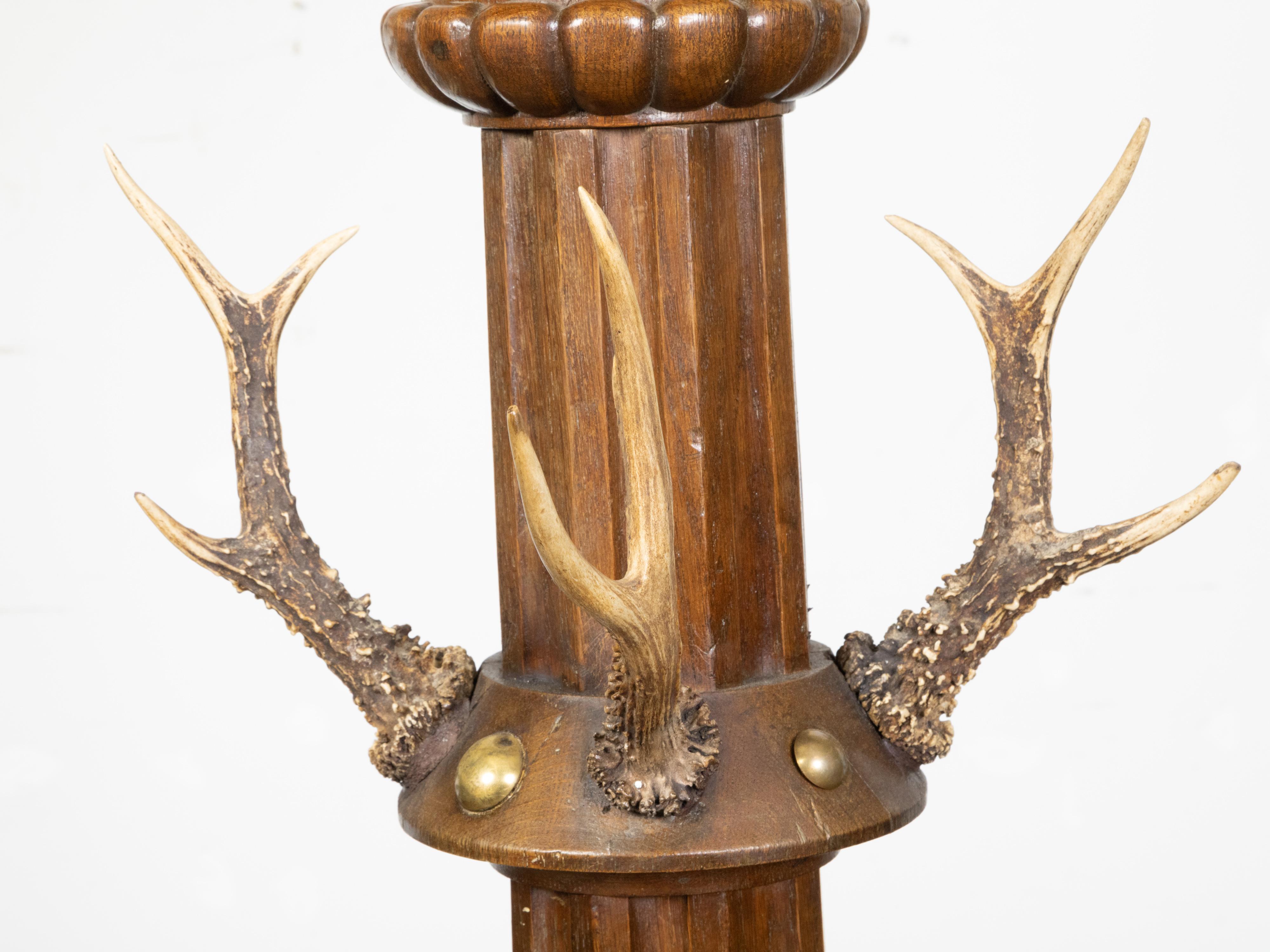 Oversized Black Forest 19th Century Carved Oak Stag Rack with Antlers For Sale 6