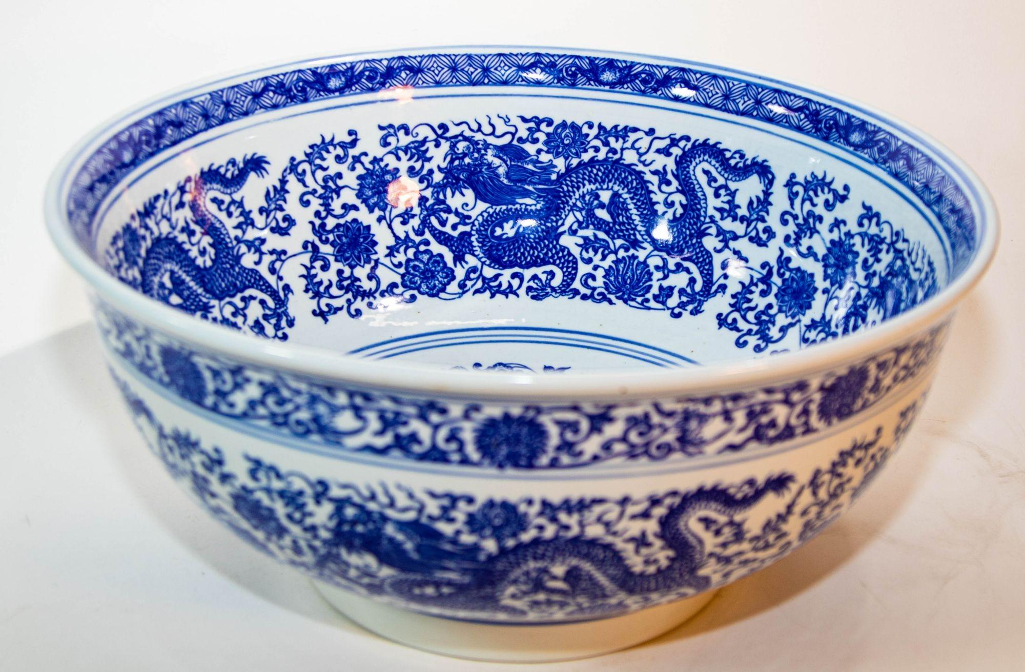 Oversized Blue and White Porcelain Chinese Dragons Bowl 16 in. D. Circa 1950s In Good Condition In North Hollywood, CA