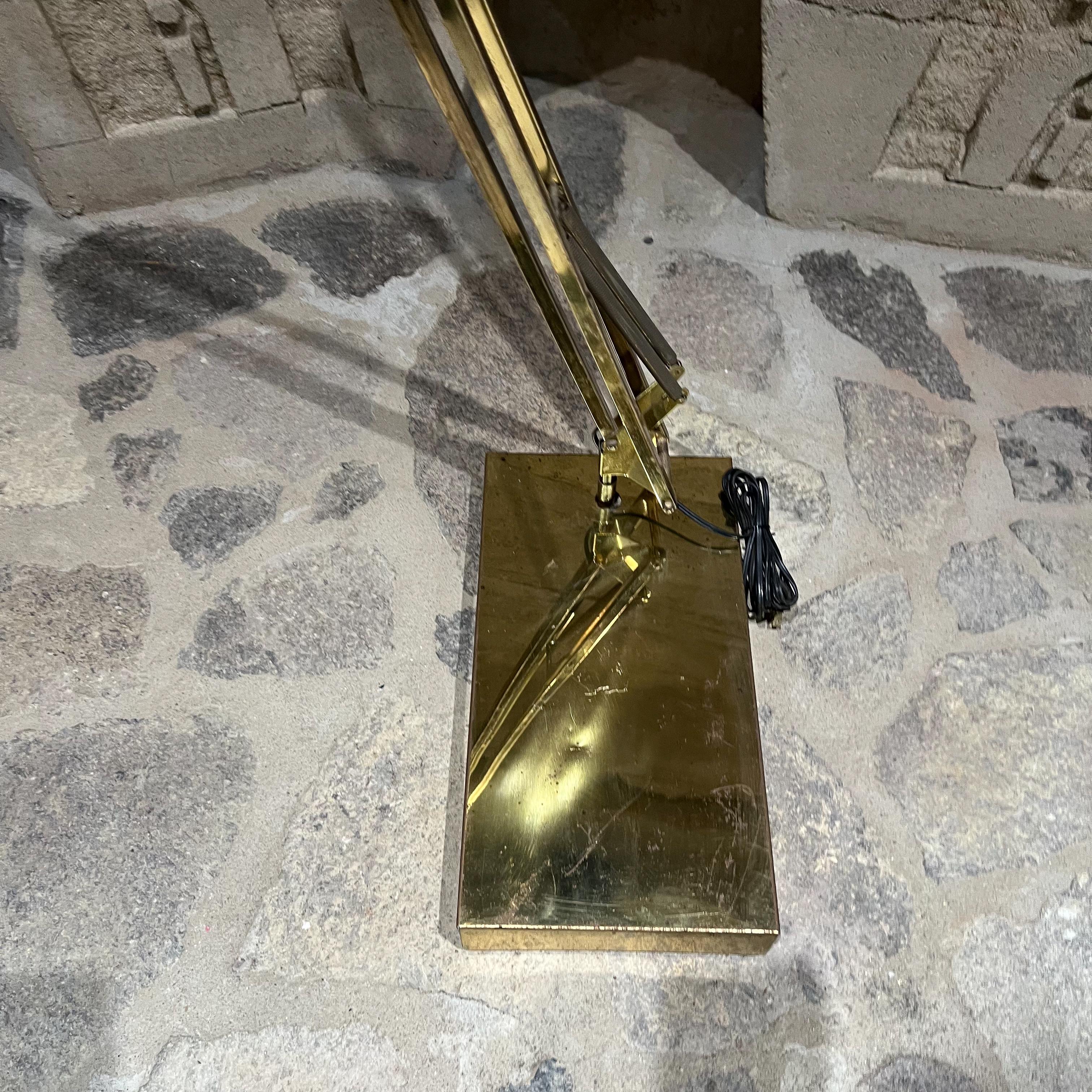 Oversized Brass Floor Lamp by Luxo Articulating Architect's Drafting Light 1970s In Good Condition For Sale In Chula Vista, CA