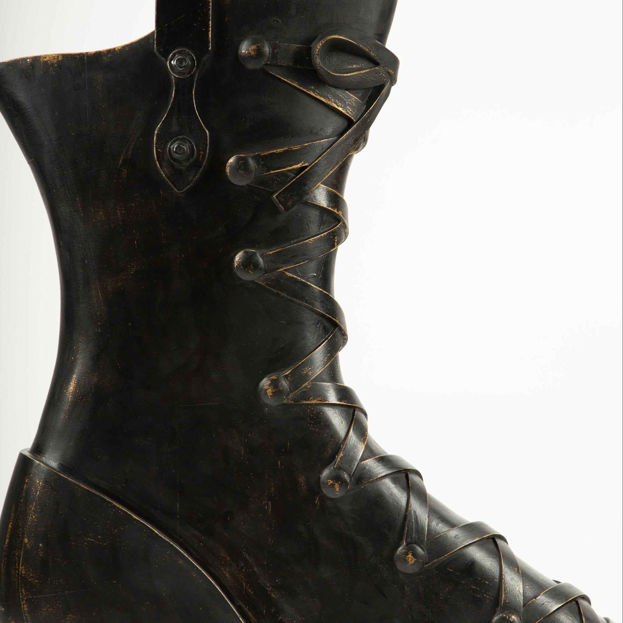 Letrero de comercio de botas tallado sobredimensionado, principios del siglo XX un letrero de zapatero llamativo Arte popular en venta