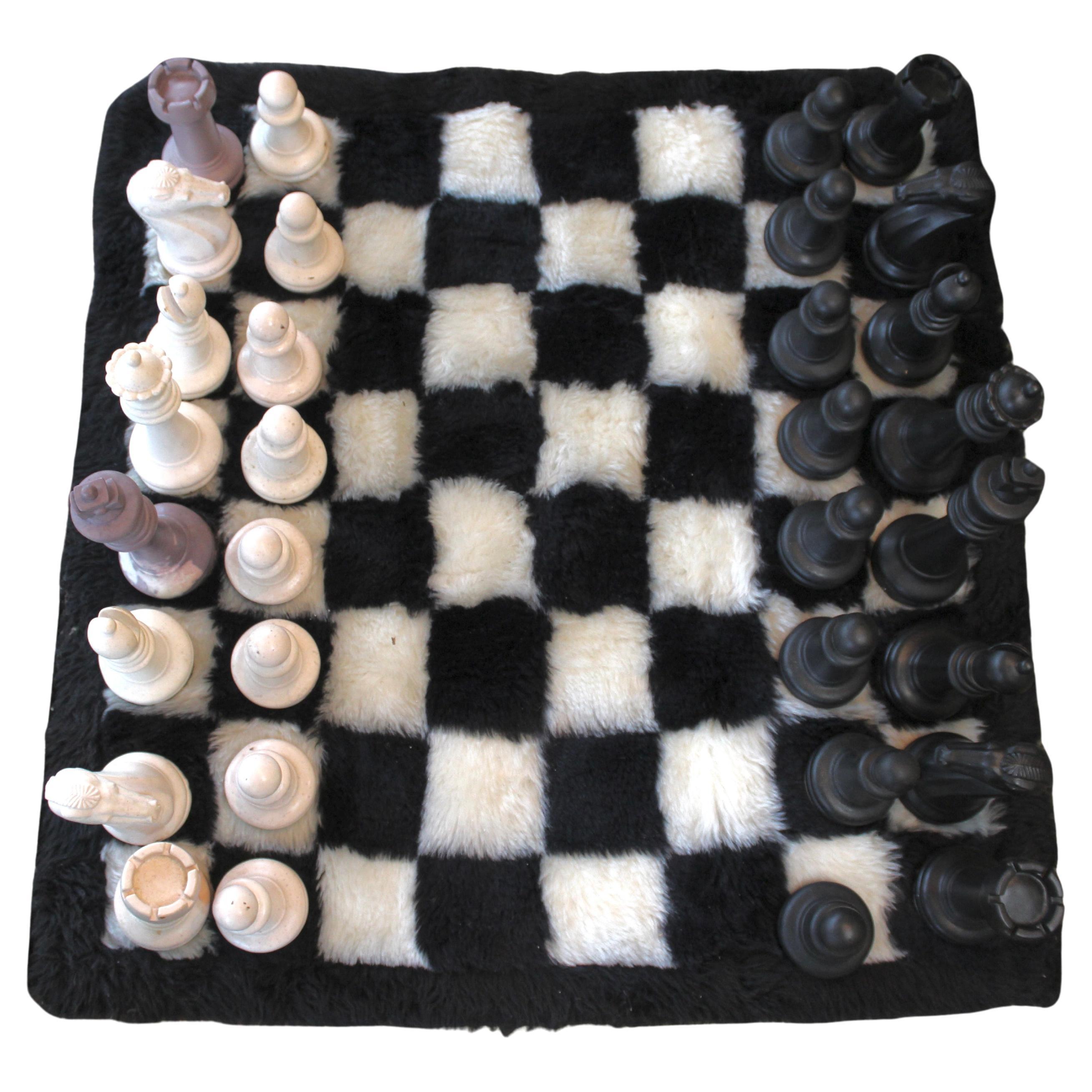Jeu d
échecs surdimensionné avec plateau en moquette