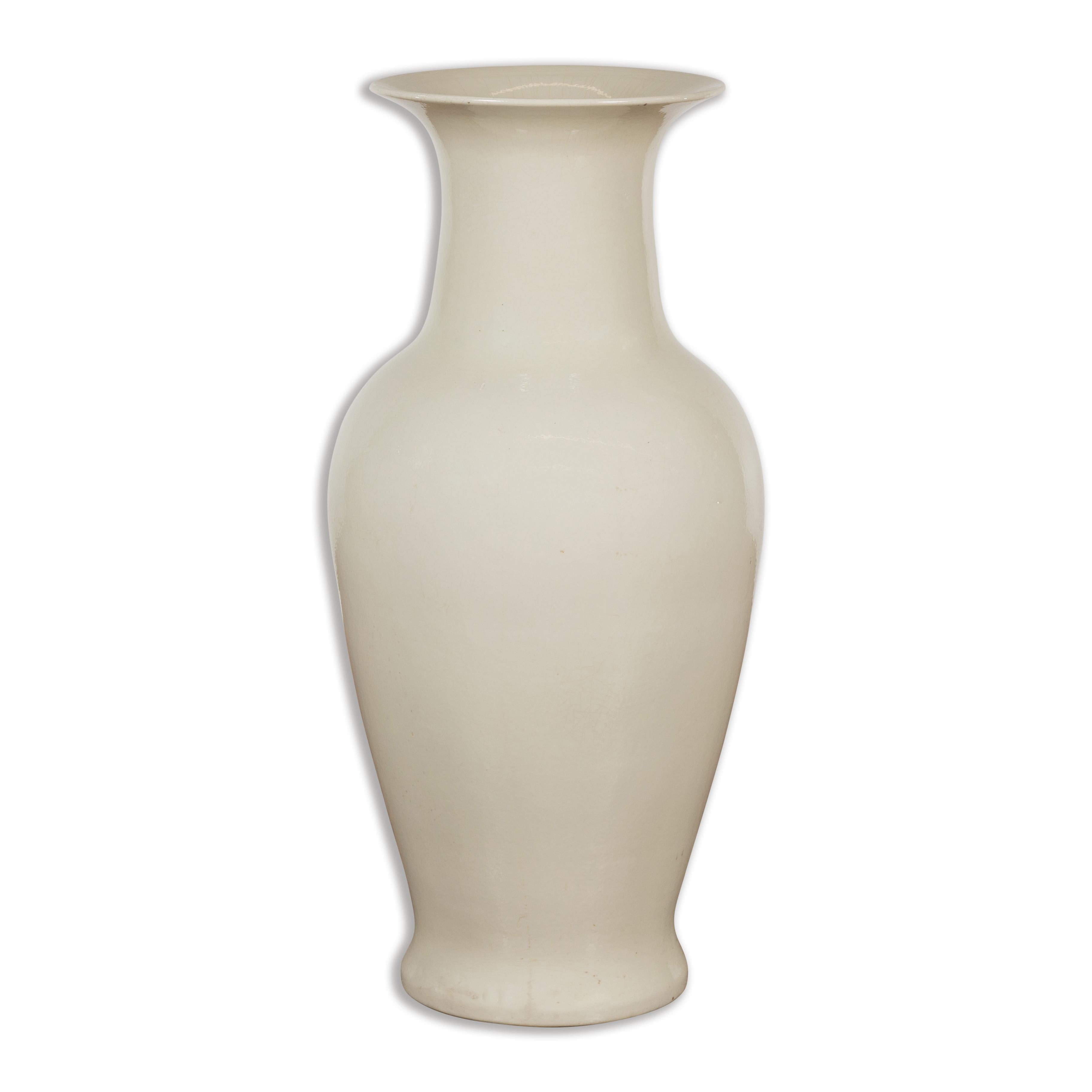 Oversized Chinese Vintage Altar Vase with Blanc de Chine Finish and Flaring Neck For Sale 9