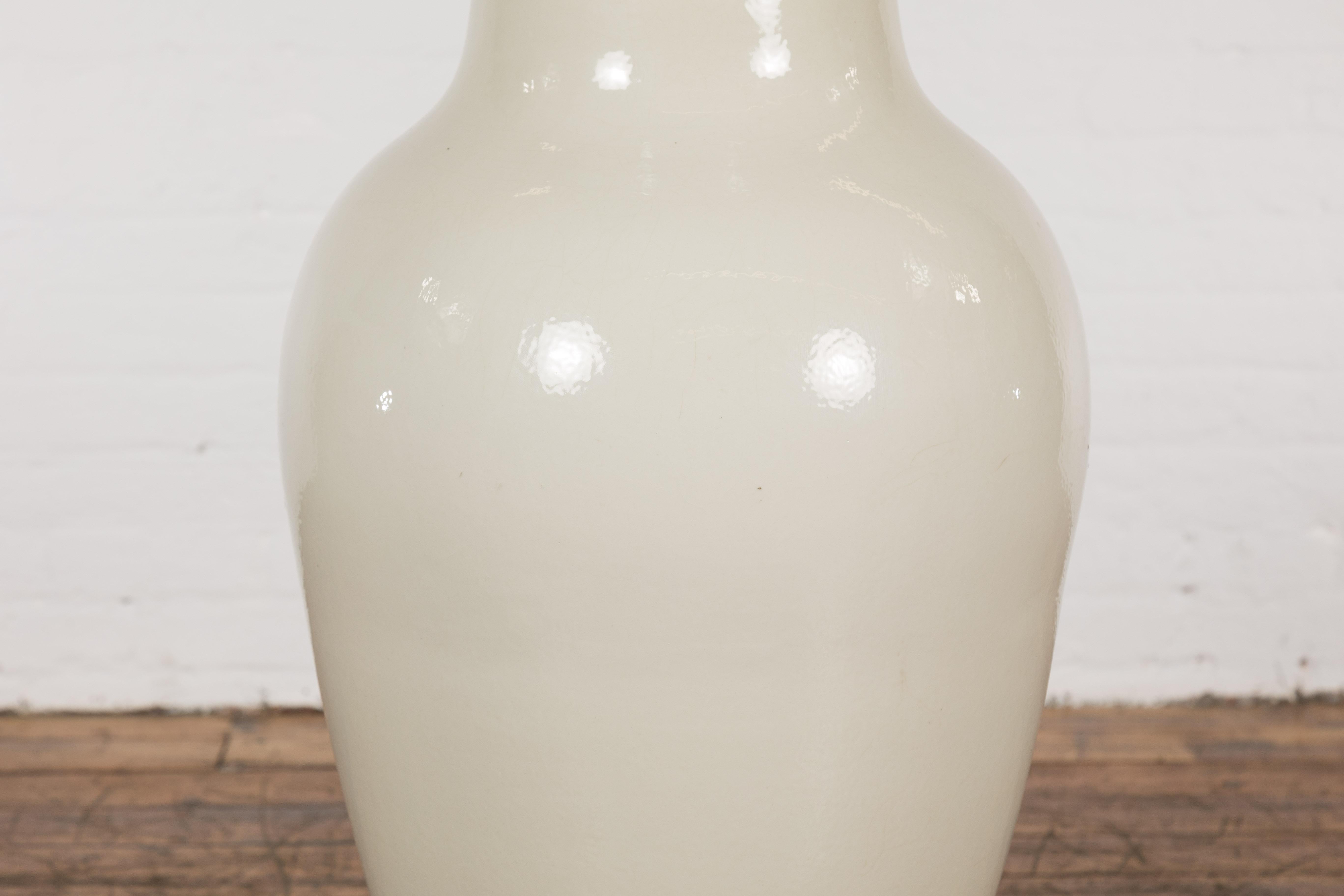 Oversized Chinese Vintage Altar Vase with Blanc de Chine Finish and Flaring Neck For Sale 1