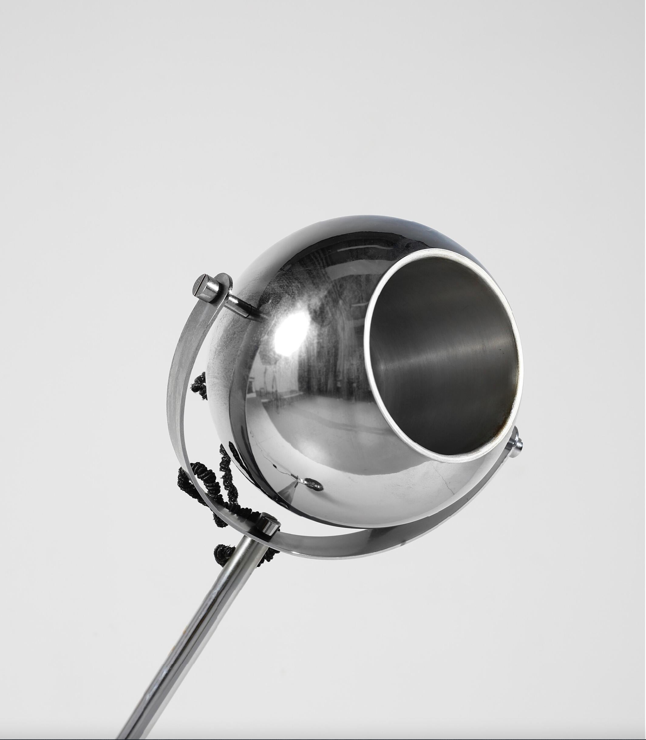 20th Century Oversized Chrome Lamp with Counterweight Anonymous Italia, 1970 For Sale