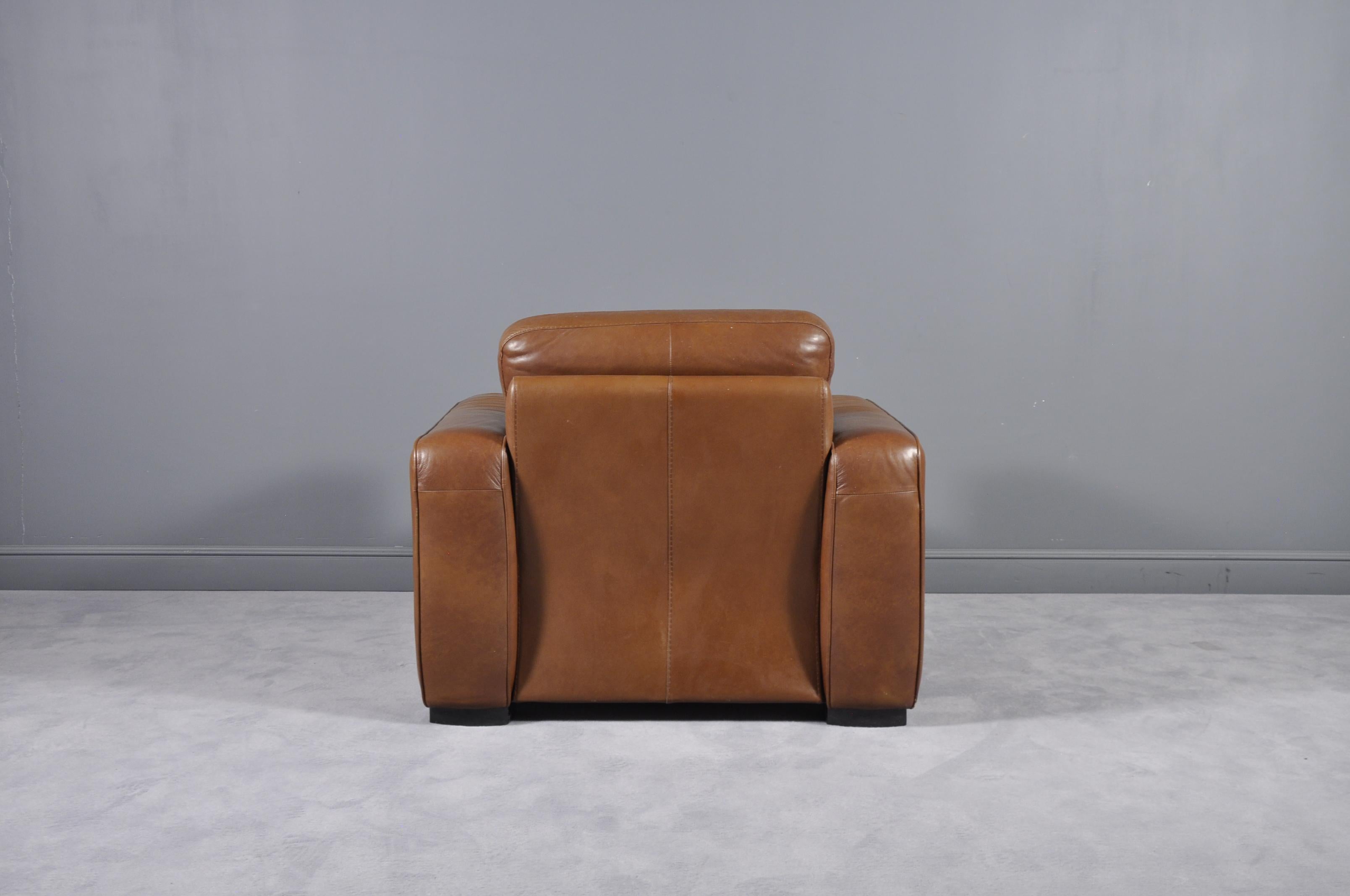 Mid-Century Modern Oversized Cigar Brown High Quality Leather Club Chair For Sale