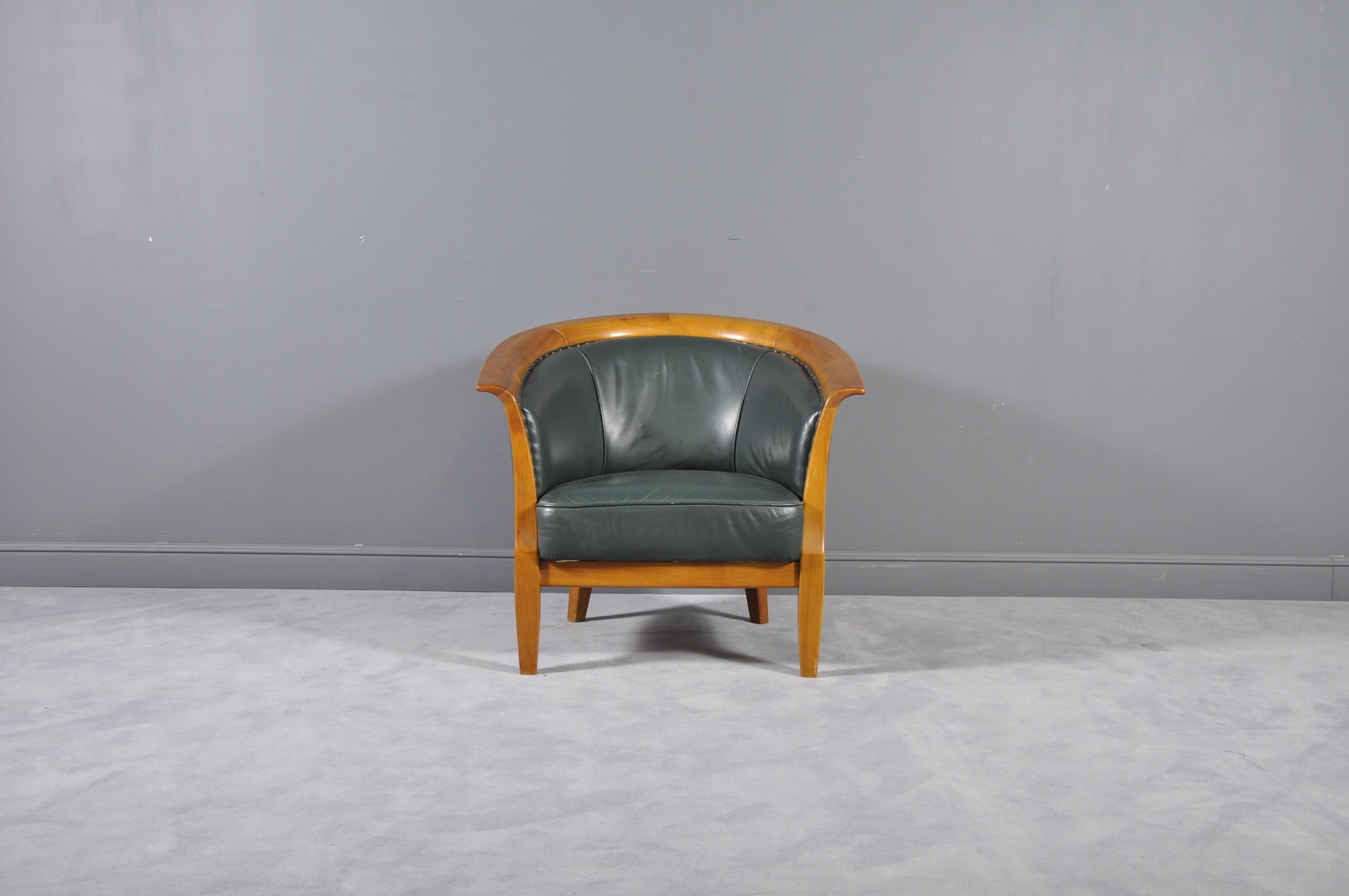 Late 20th Century Oversized Cigar Green High Quality Leather Club Chair, 1970s
