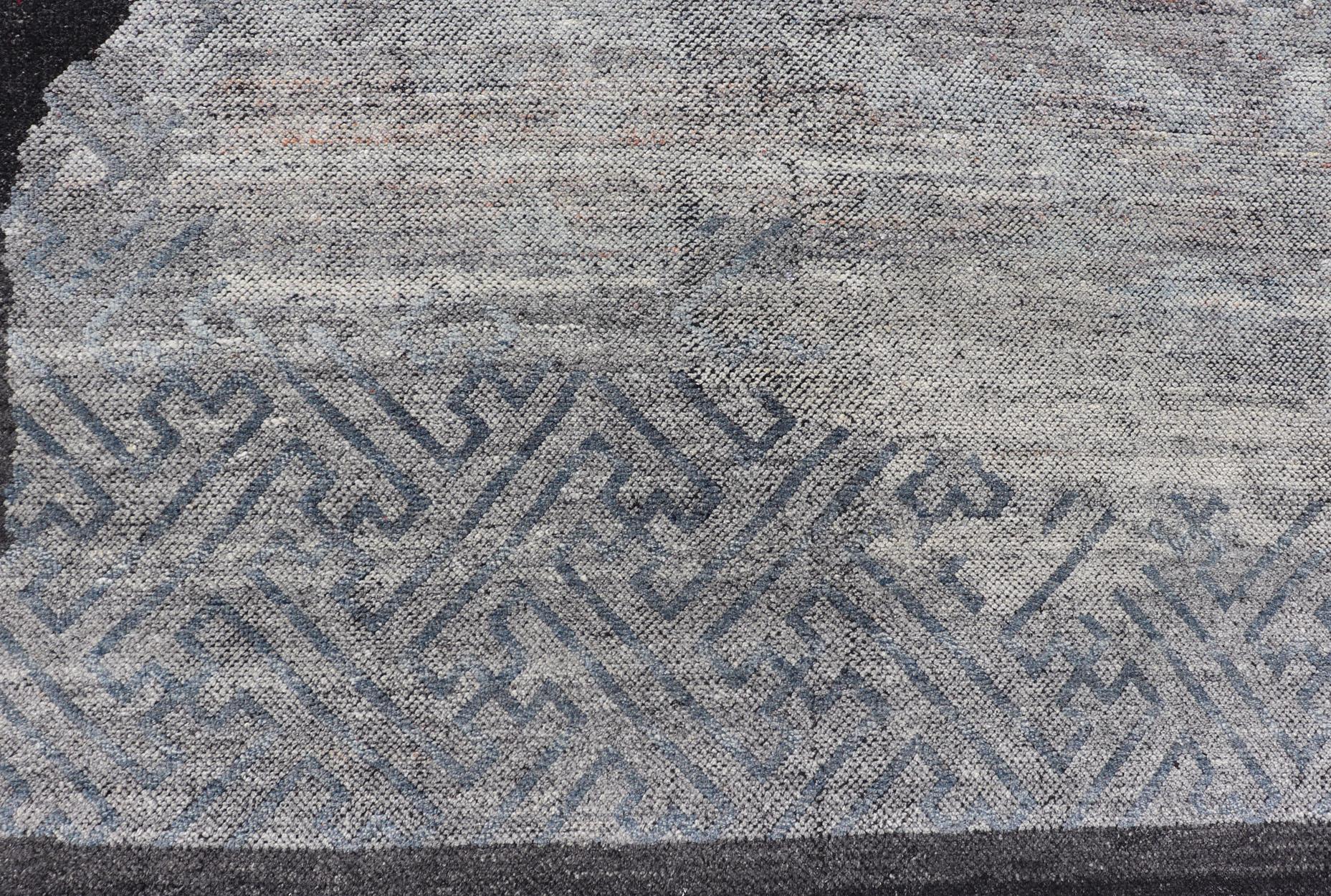 Übergroßer zeitgenössischer abstrakter Teppich in Grau, Holzkohle und Stahlblau11'6 x 14'10 (21. Jahrhundert und zeitgenössisch) im Angebot