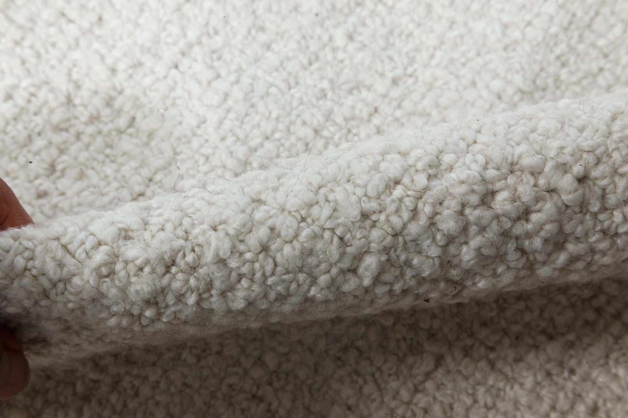 Oversized Contemporary White Flat-Weave Wool rug by Doris Leslie Blau
Size: 15'0
