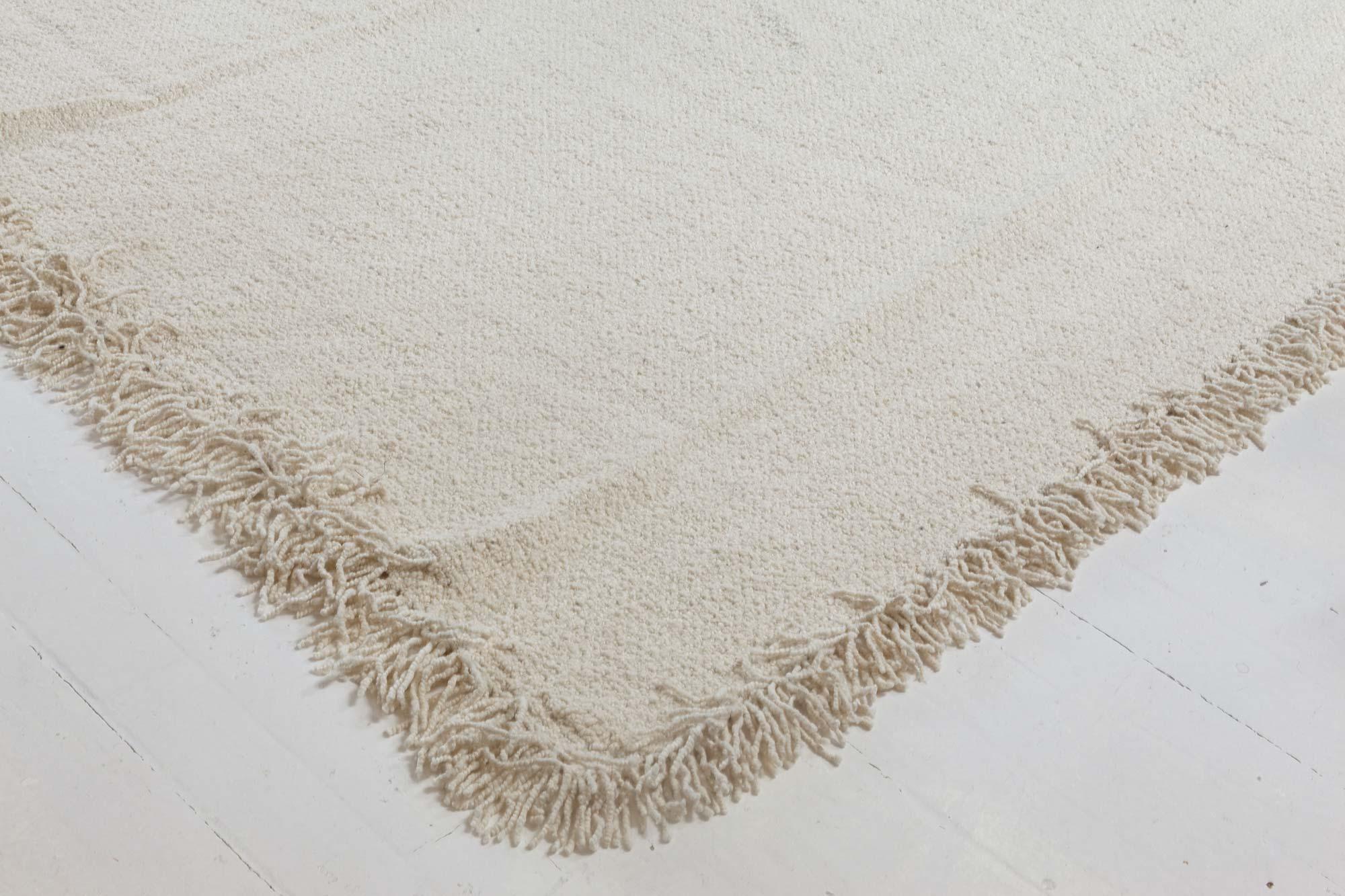 Oversized Contemporary White Flat-Weave Wool Rug by Doris Leslie Blau For Sale 3