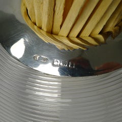 Cerillera sobredimensionada eduardiana de vidrio roscado y plata de ley