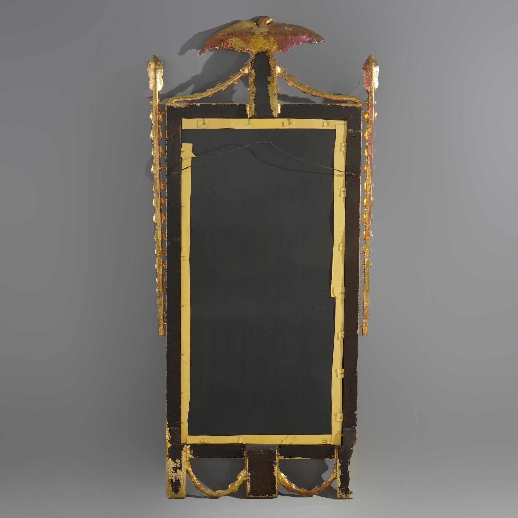 Miroir mural fédéral surdimensionné en bois doré et acajou avec aigle et campanules 20e siècle en vente 6