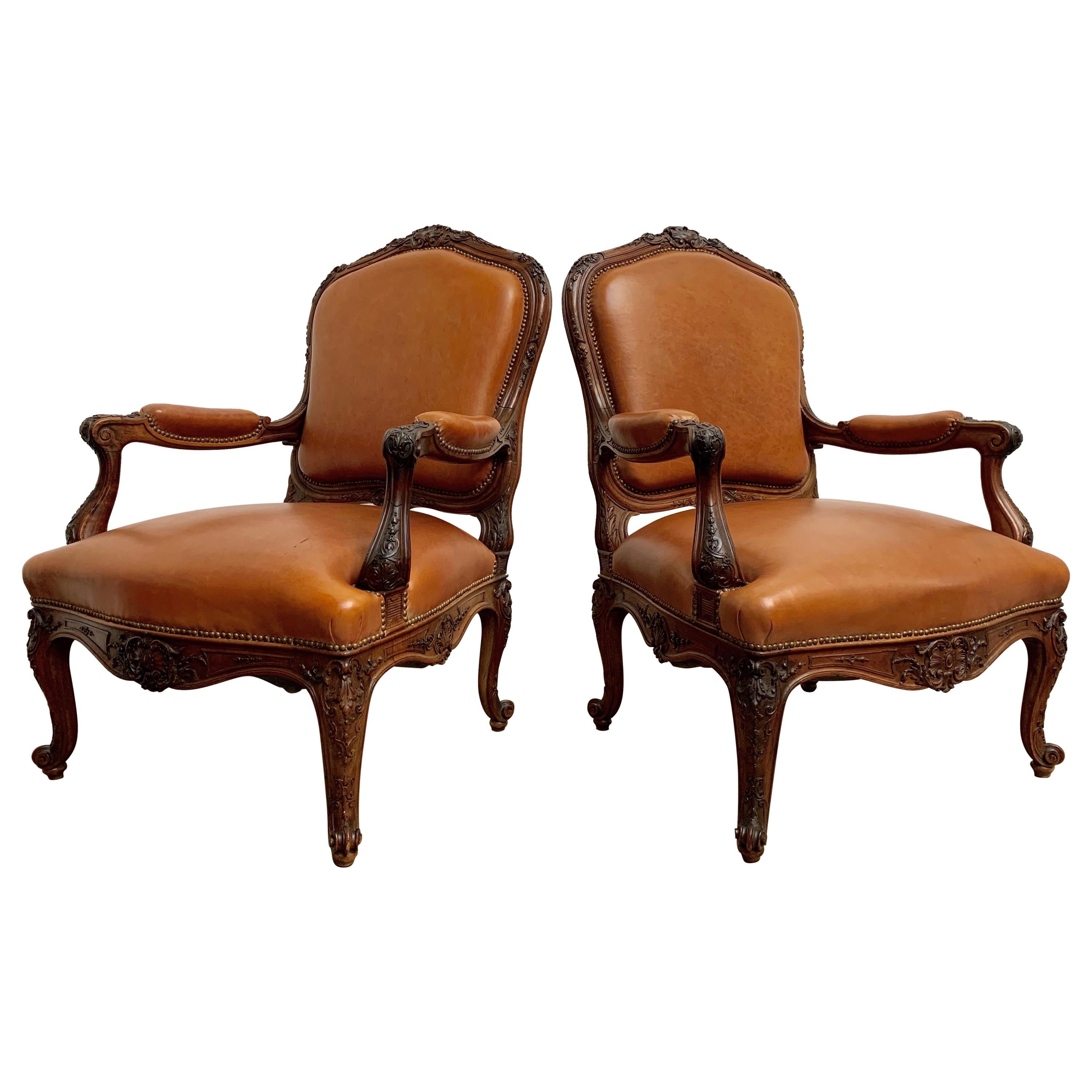 Oversized French Louis Xv Style, Oversized Leather Chairs